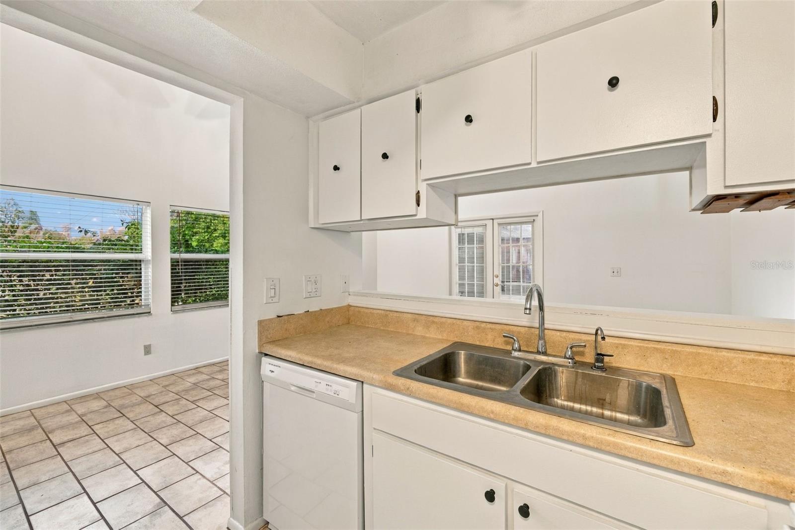Townhouse at 1896 CLEARBROOKE DR, CLEARWATER, photo 12 of 29