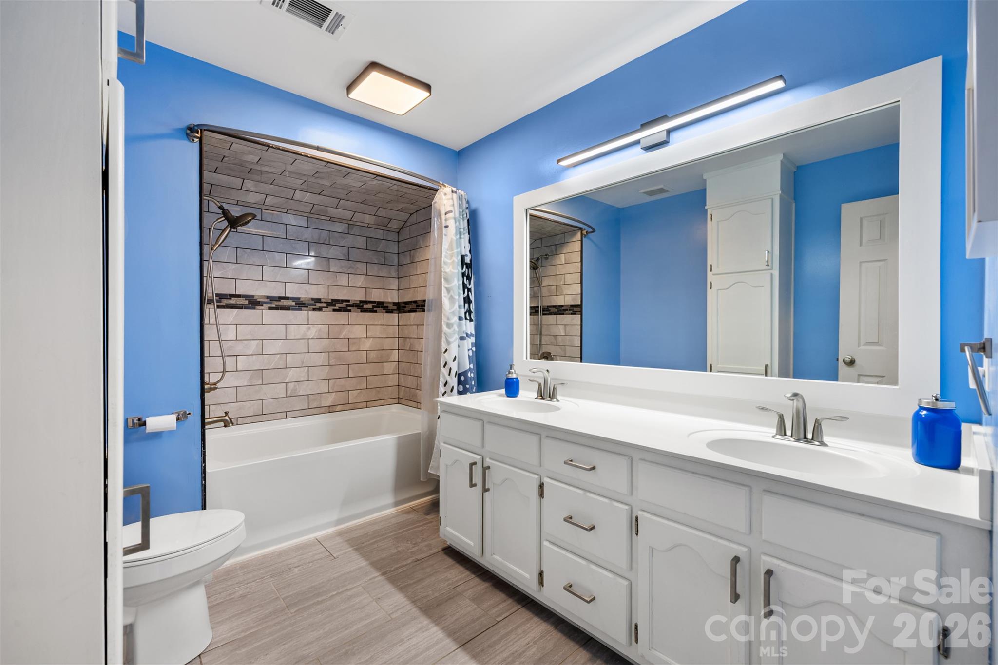 Upstairs Bath - 4644 Hickory Grove Road, Mount Holly