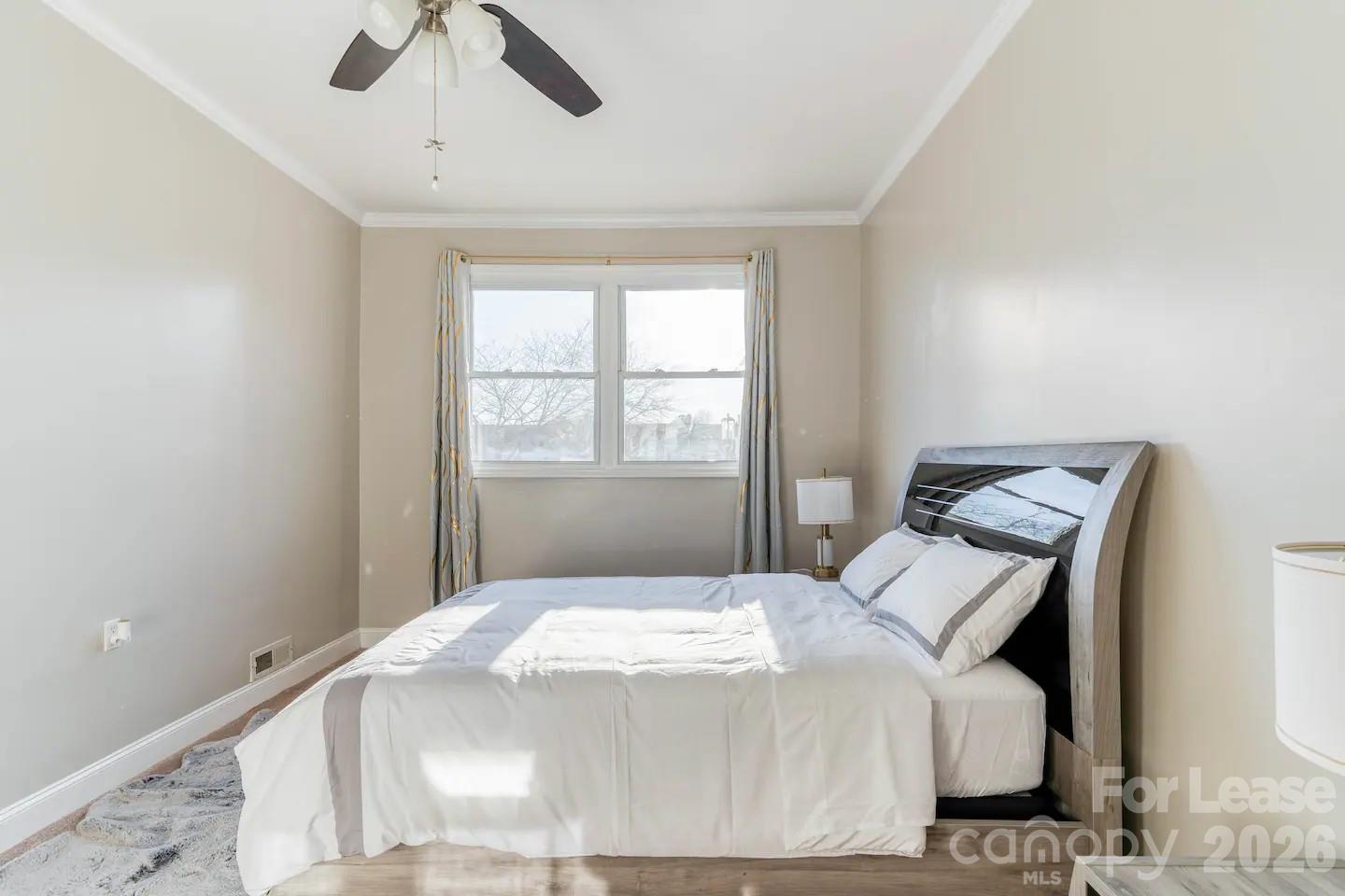 Single Family Residence at 3117 Smith Farm Road, Matthews, photo 15 of 29