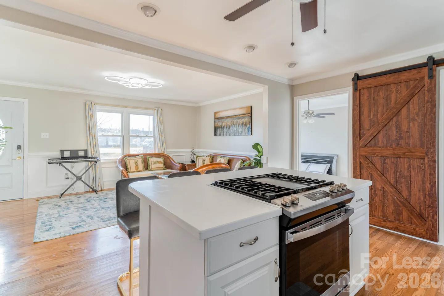 Single Family Residence at 3117 Smith Farm Road, Matthews, photo 23 of 29