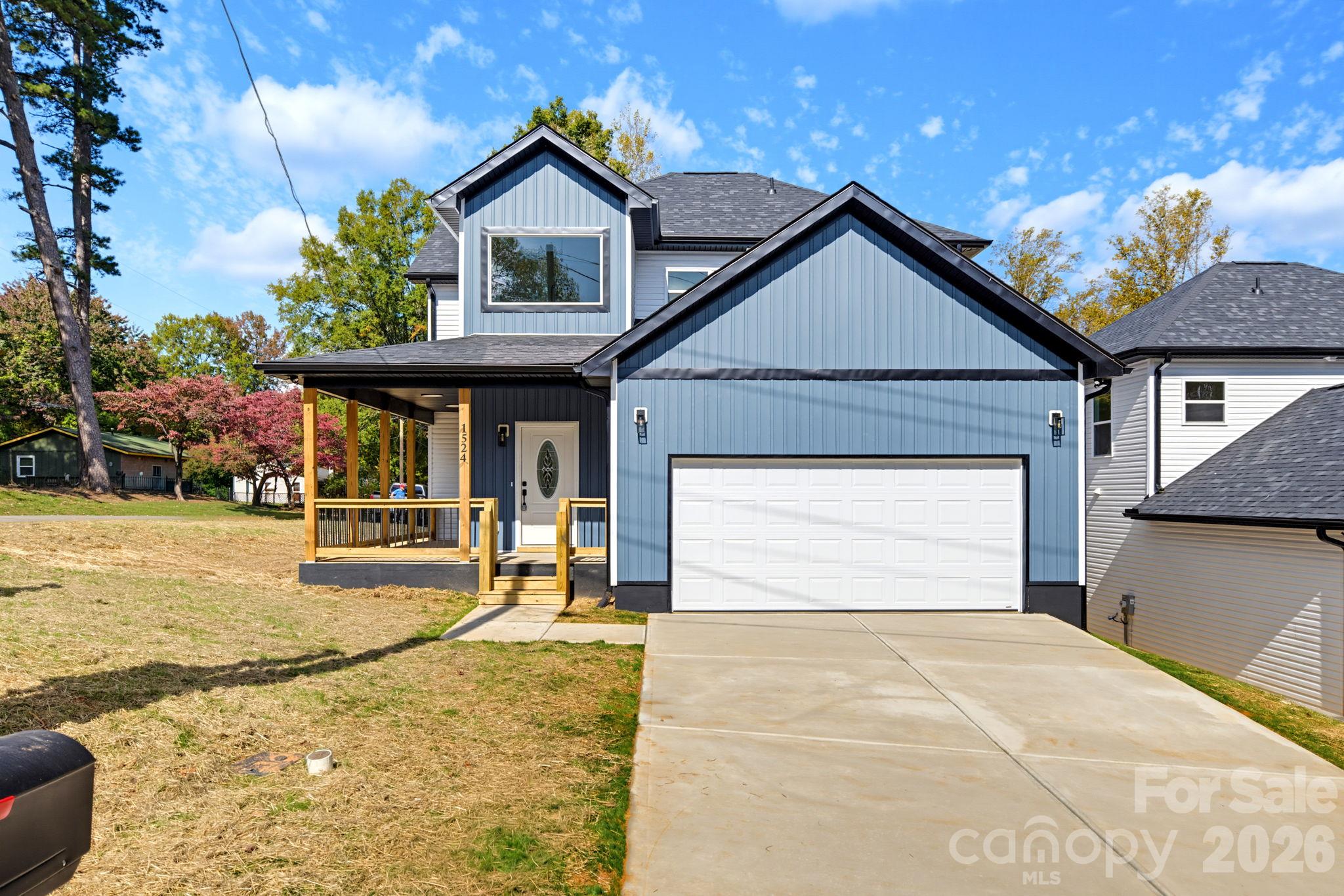 Single Family Residence at 1524 Wedgedale Avenue, Statesville, photo 2 of 43