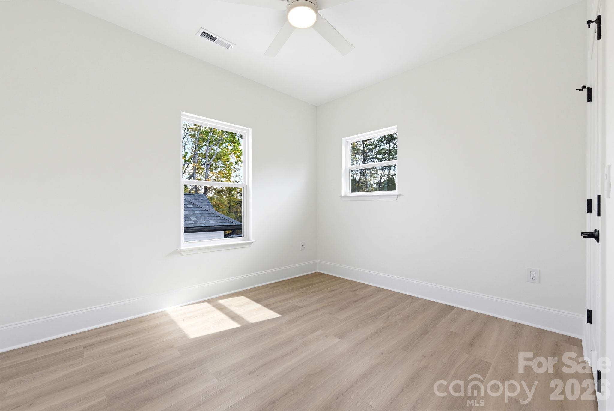 Single Family Residence at 1524 Wedgedale Avenue, Statesville, photo 32 of 43