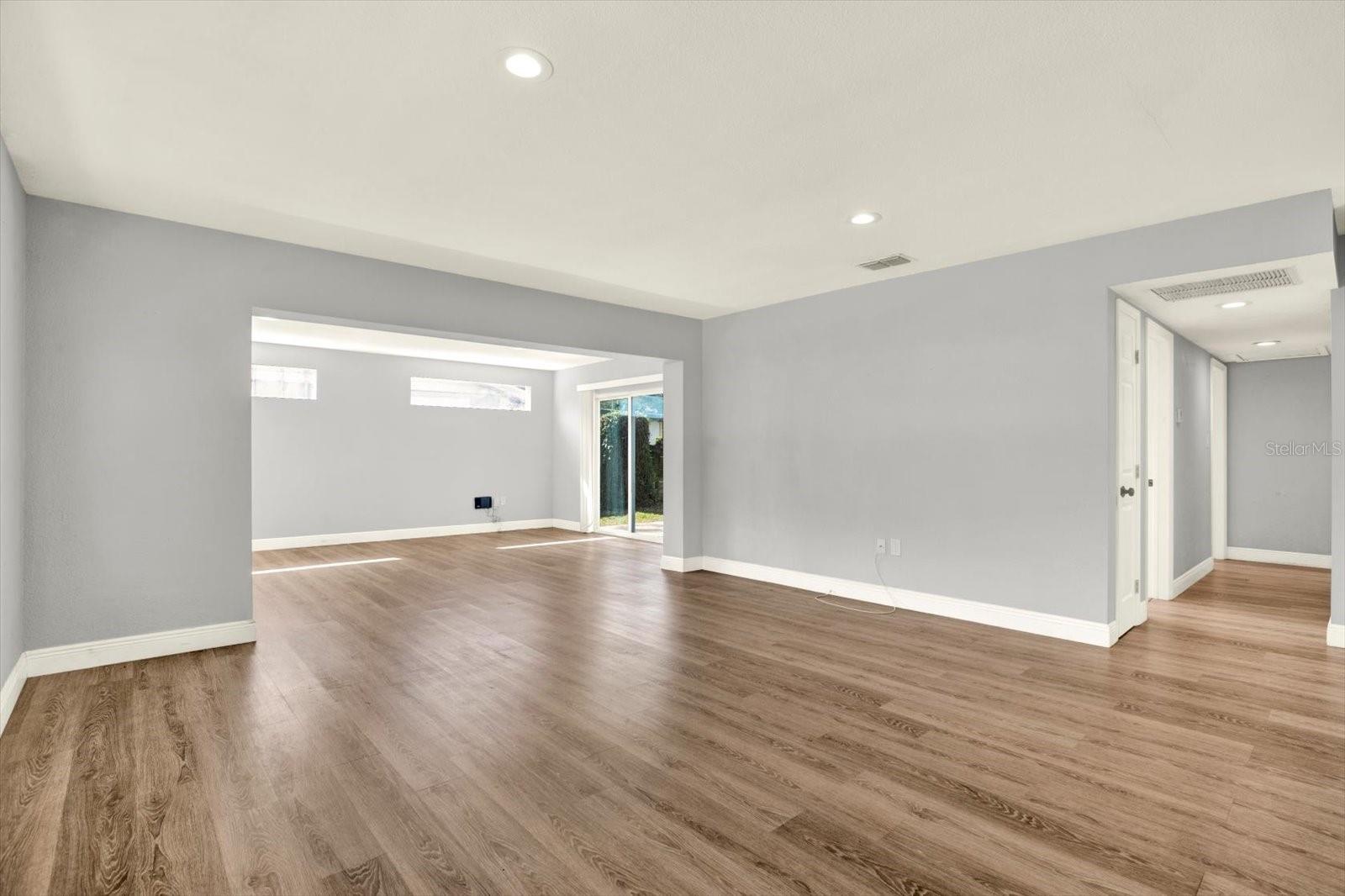 Single Family Residence at 6504 N 21ST ST, TAMPA, photo 12 of 38