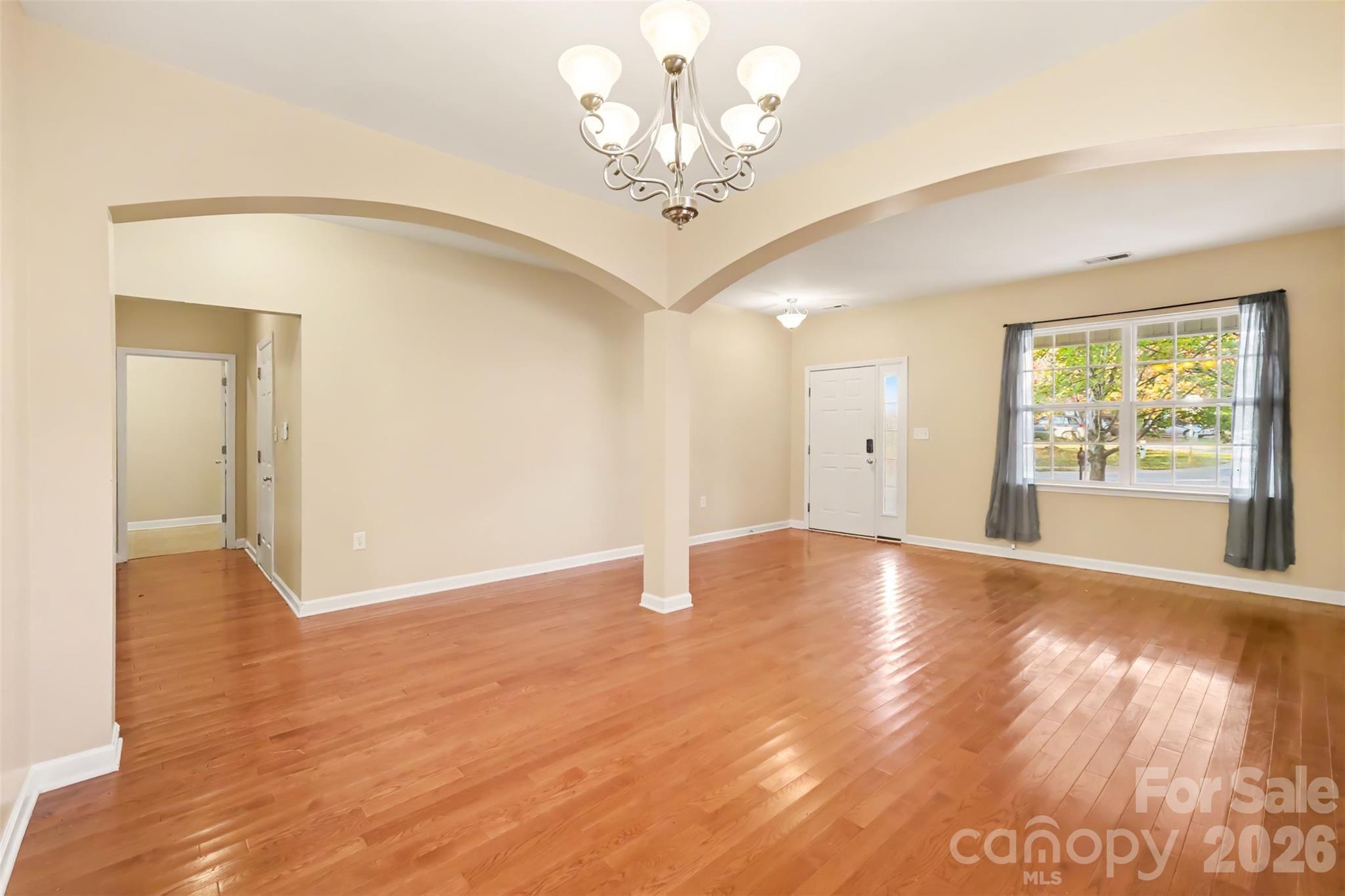 Entry to livingroom - 1364 Bottle Brush Lane, Harrisburg