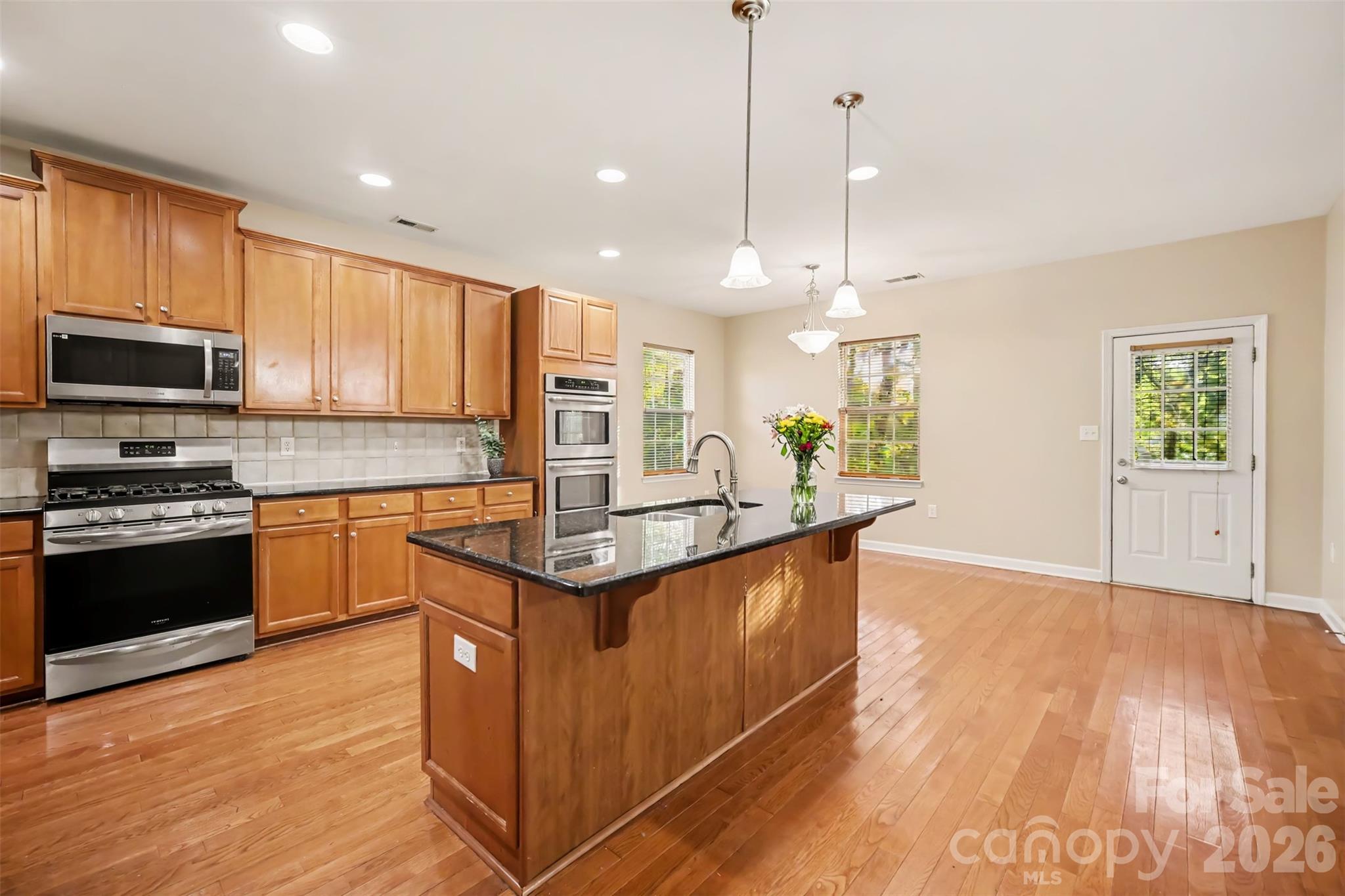 Open kitchen - 1364 Bottle Brush Lane, Harrisburg