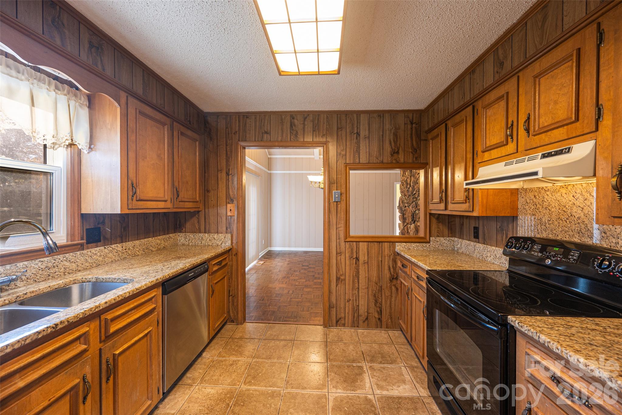Kitchen - 1440 Barbara Drive, Cherryville