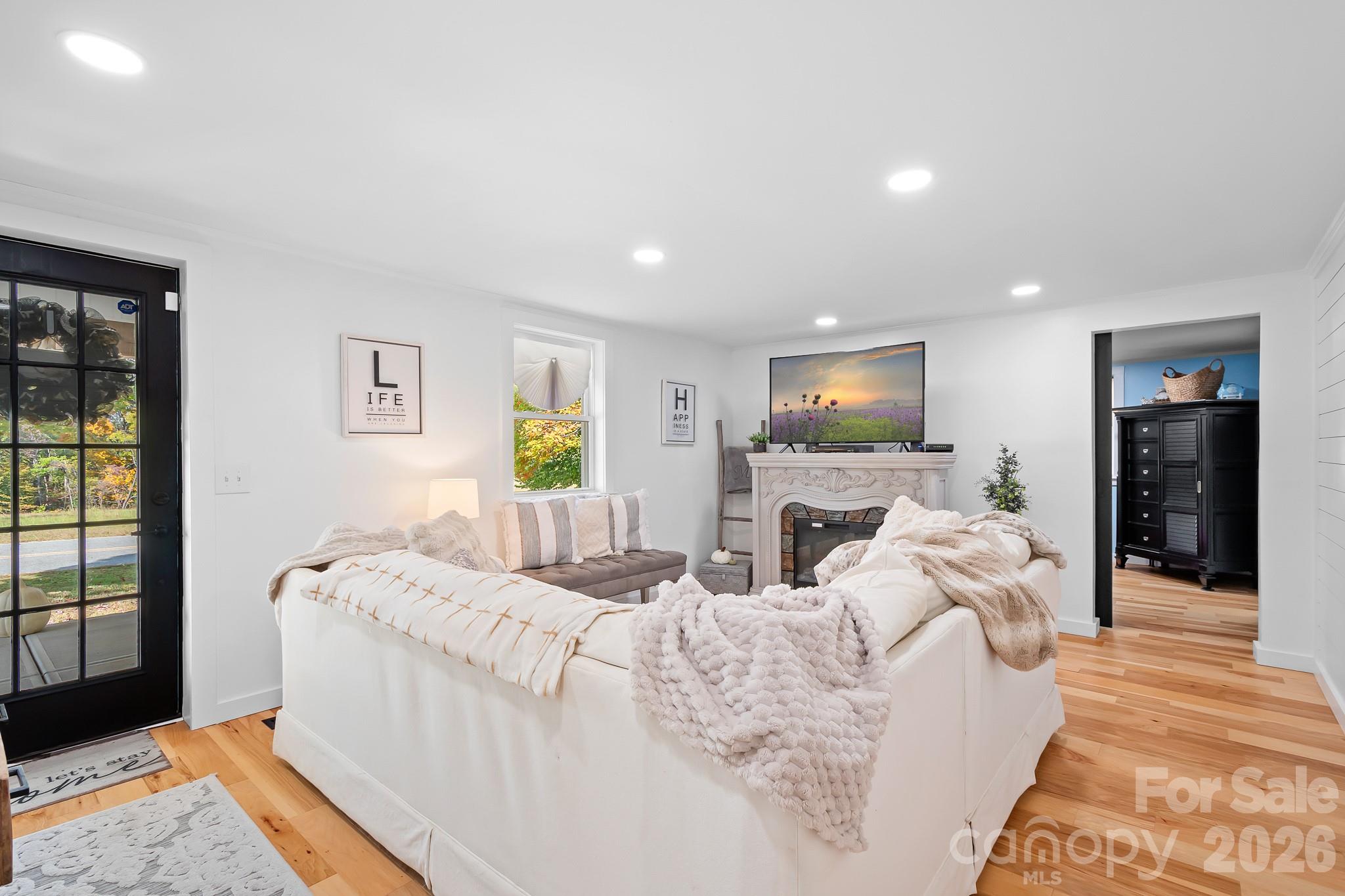 Single Family Residence at 5264 Stagecoach Road, Iron Station, photo 3 of 27
