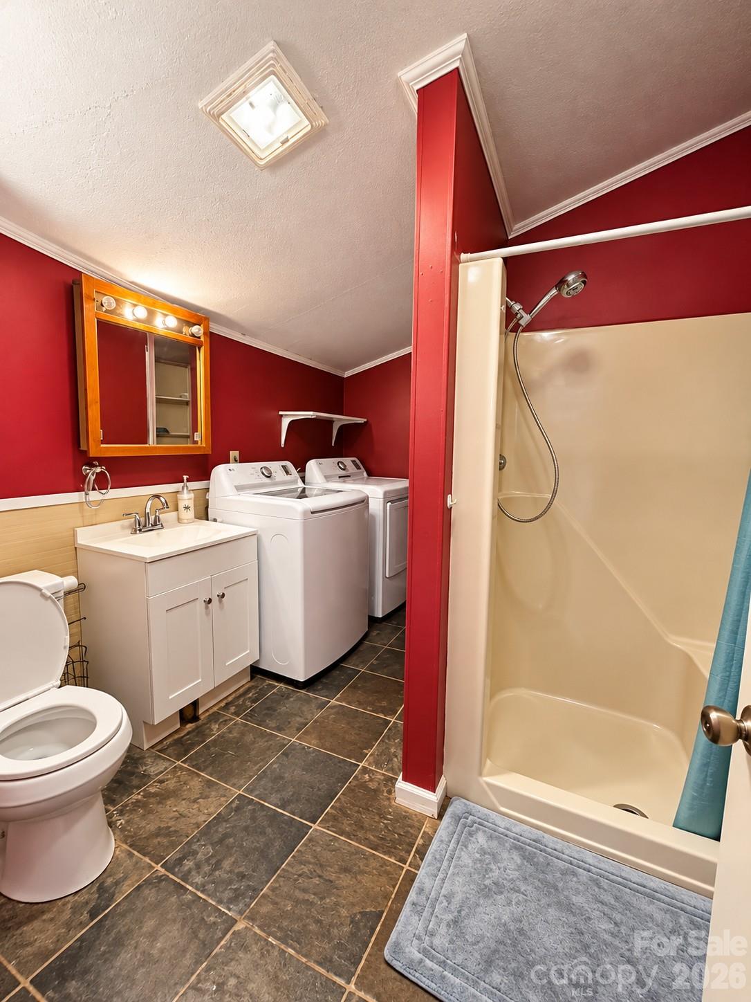 Single Family Residence at 131 Windswept Drive, Marion, photo 10 of 16