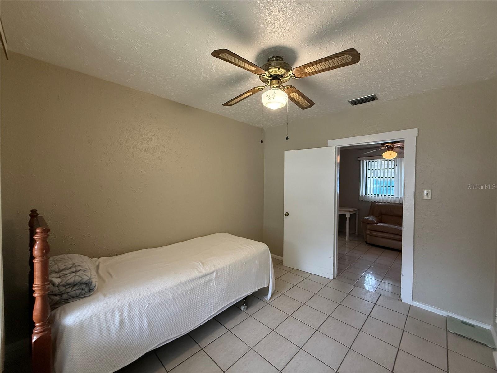 Single Family Residence at 2933 W WALNUT ST, TAMPA, photo 15 of 22