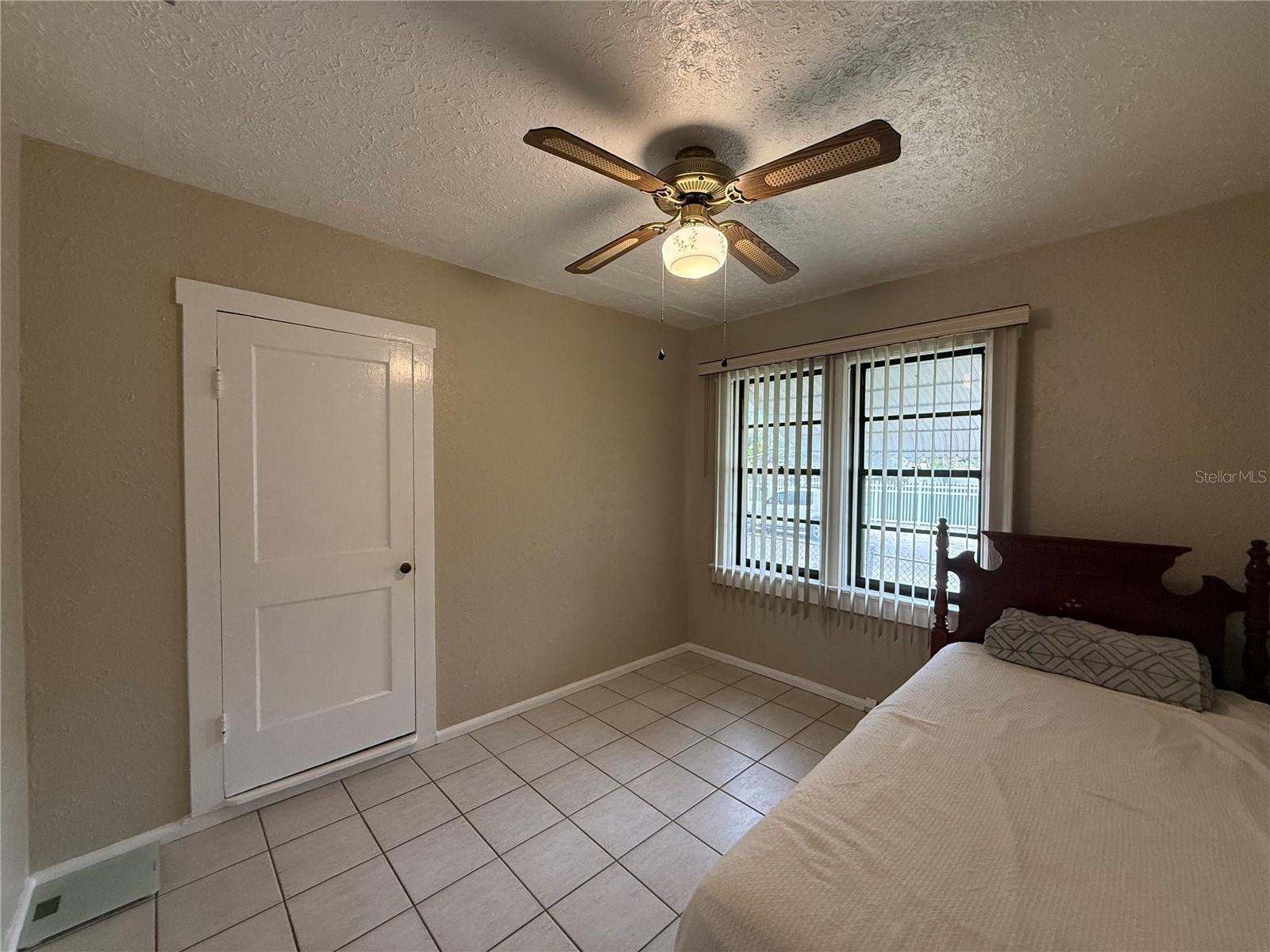 Single Family Residence at 2933 W WALNUT ST, TAMPA, photo 16 of 22