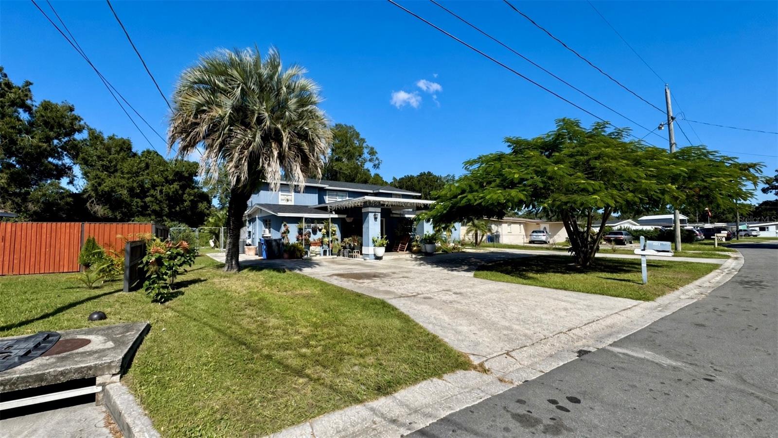Single Family Residence at 5810 N GOMEZ AVE, TAMPA, photo 2 of 54