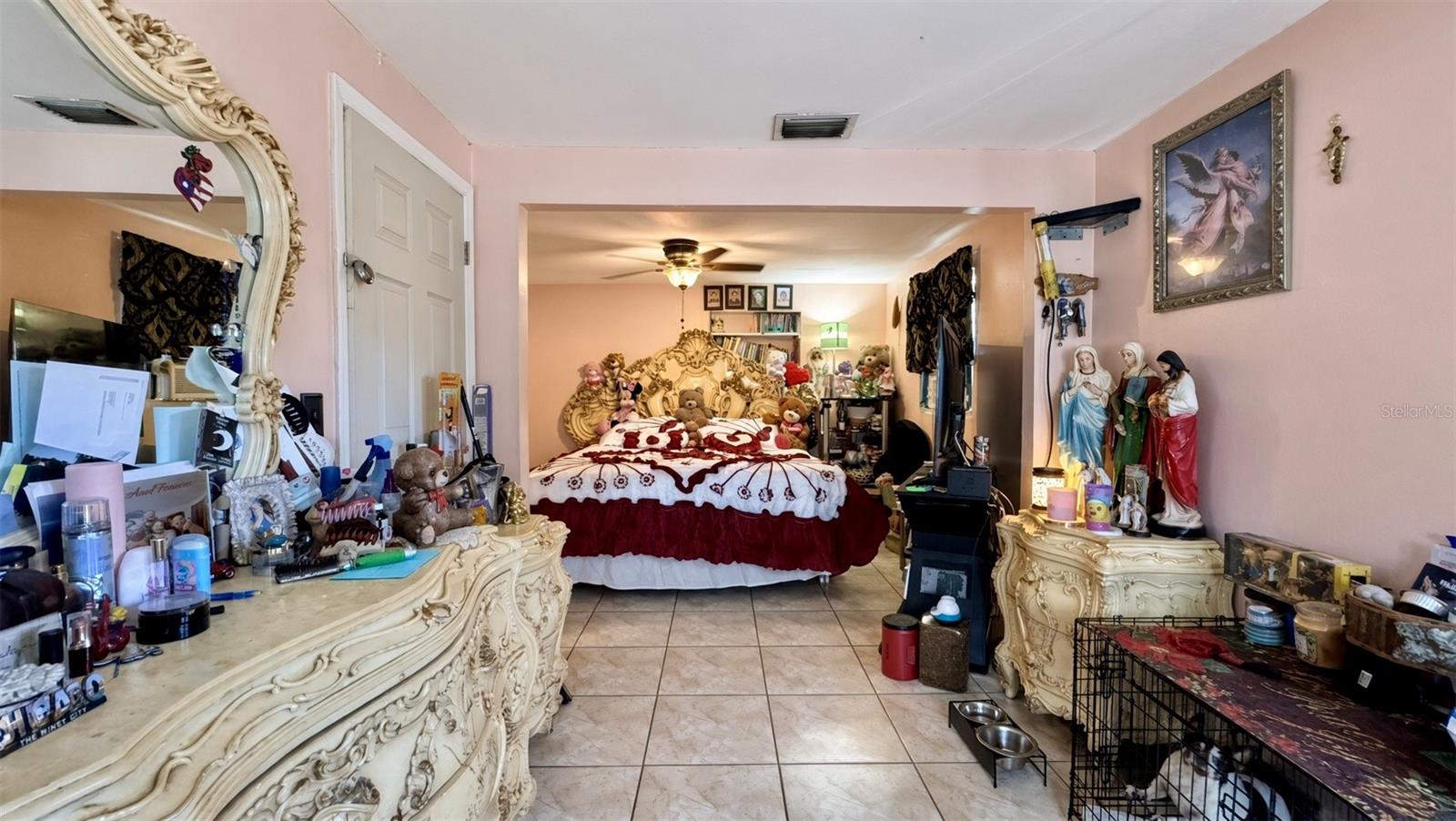 Single Family Residence at 5810 N GOMEZ AVE, TAMPA, photo 11 of 54