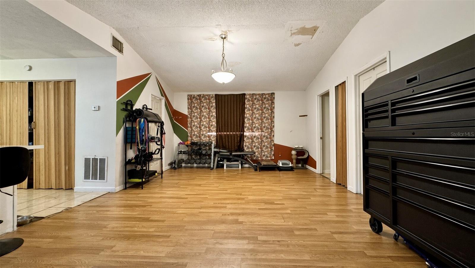 Single Family Residence at 5810 N GOMEZ AVE, TAMPA, photo 36 of 54