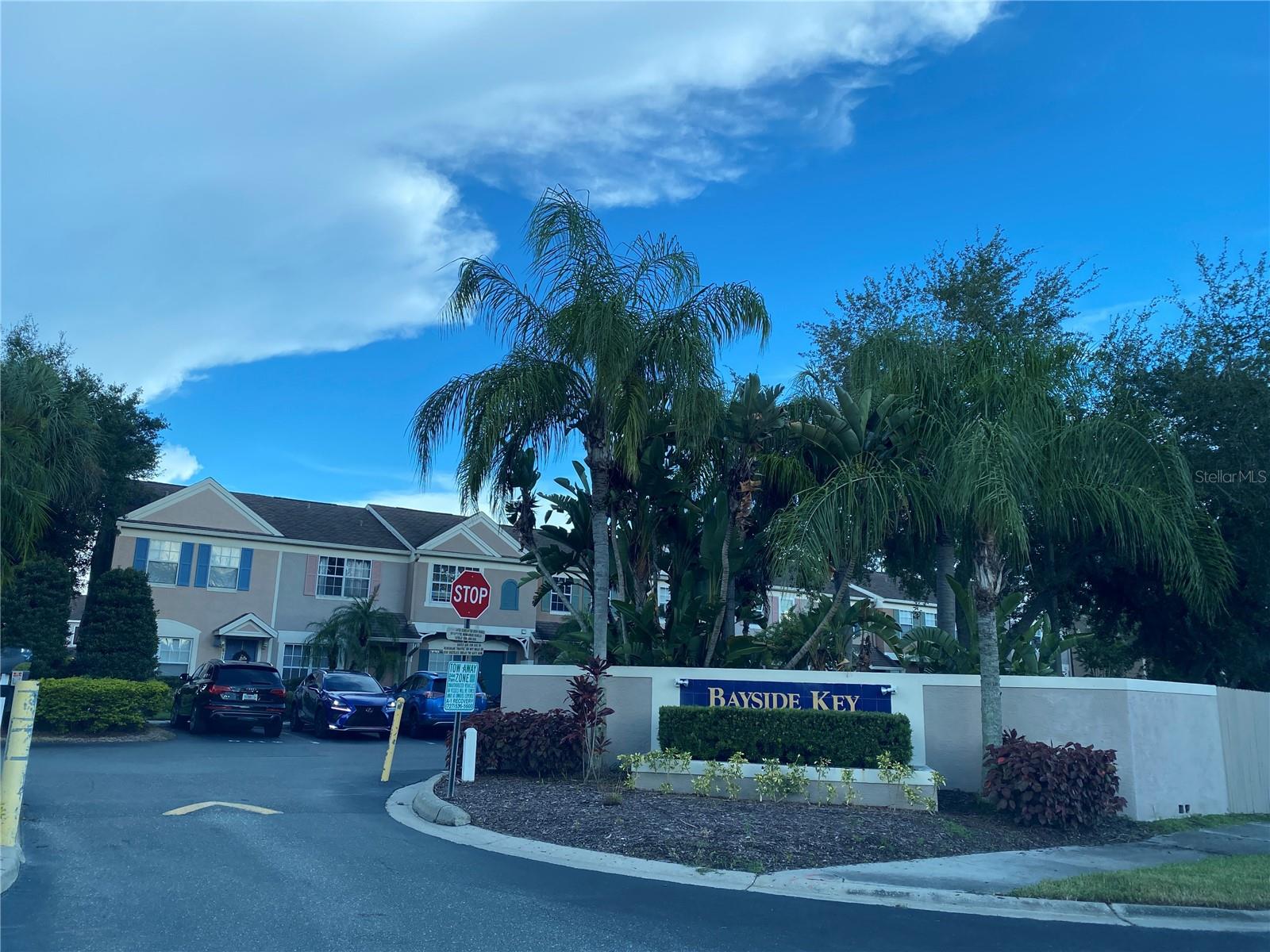 Townhouse at 6006 BAYSIDE KEY DR NE #6006, TAMPA, photo 2 of 16