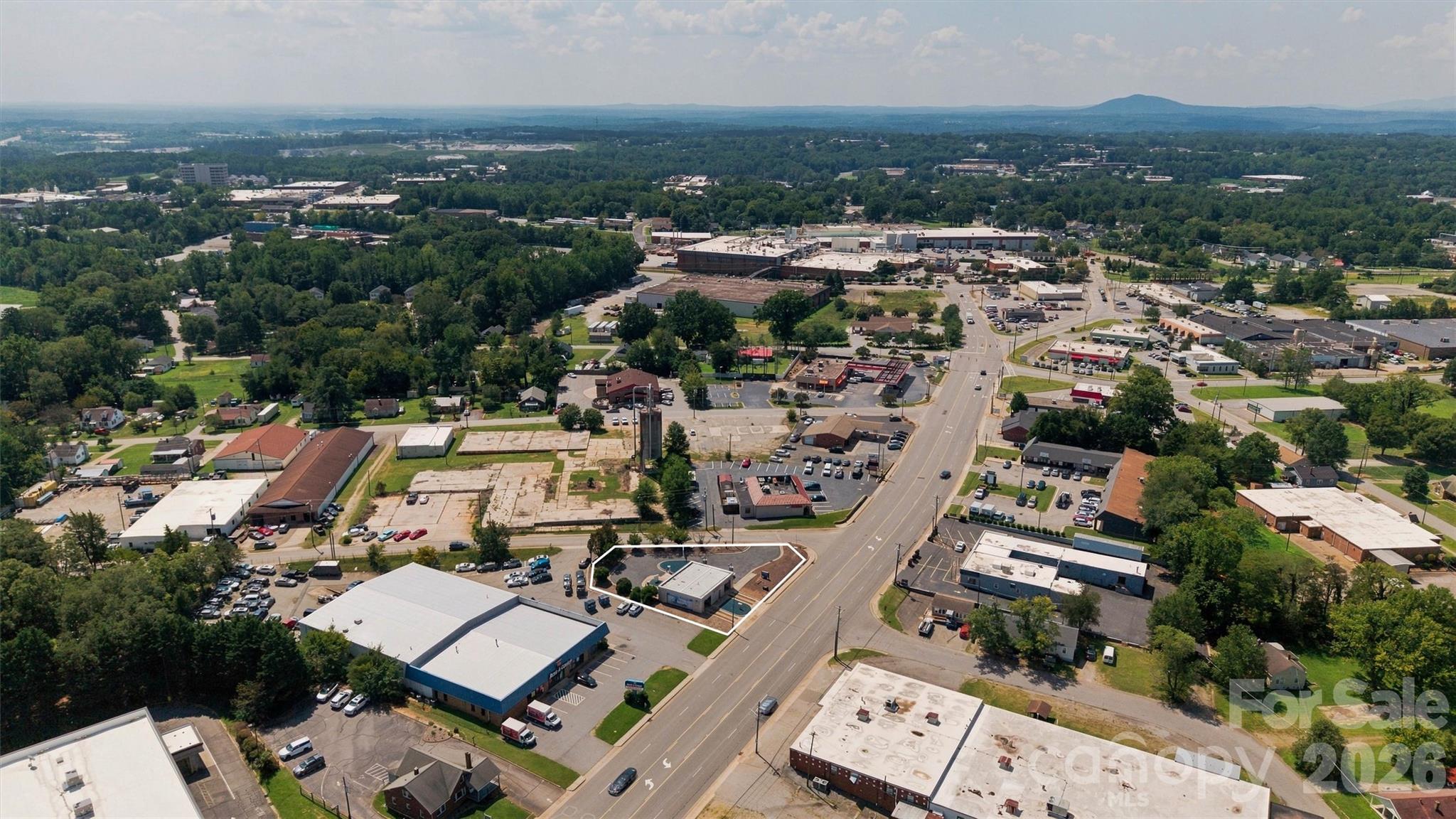 Automotive at 1110 16th Street, Hickory, photo 5 of 13
