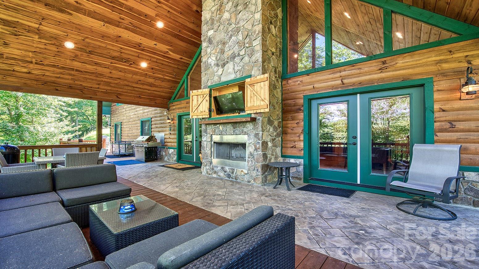 1450 Mountain Laurel Road