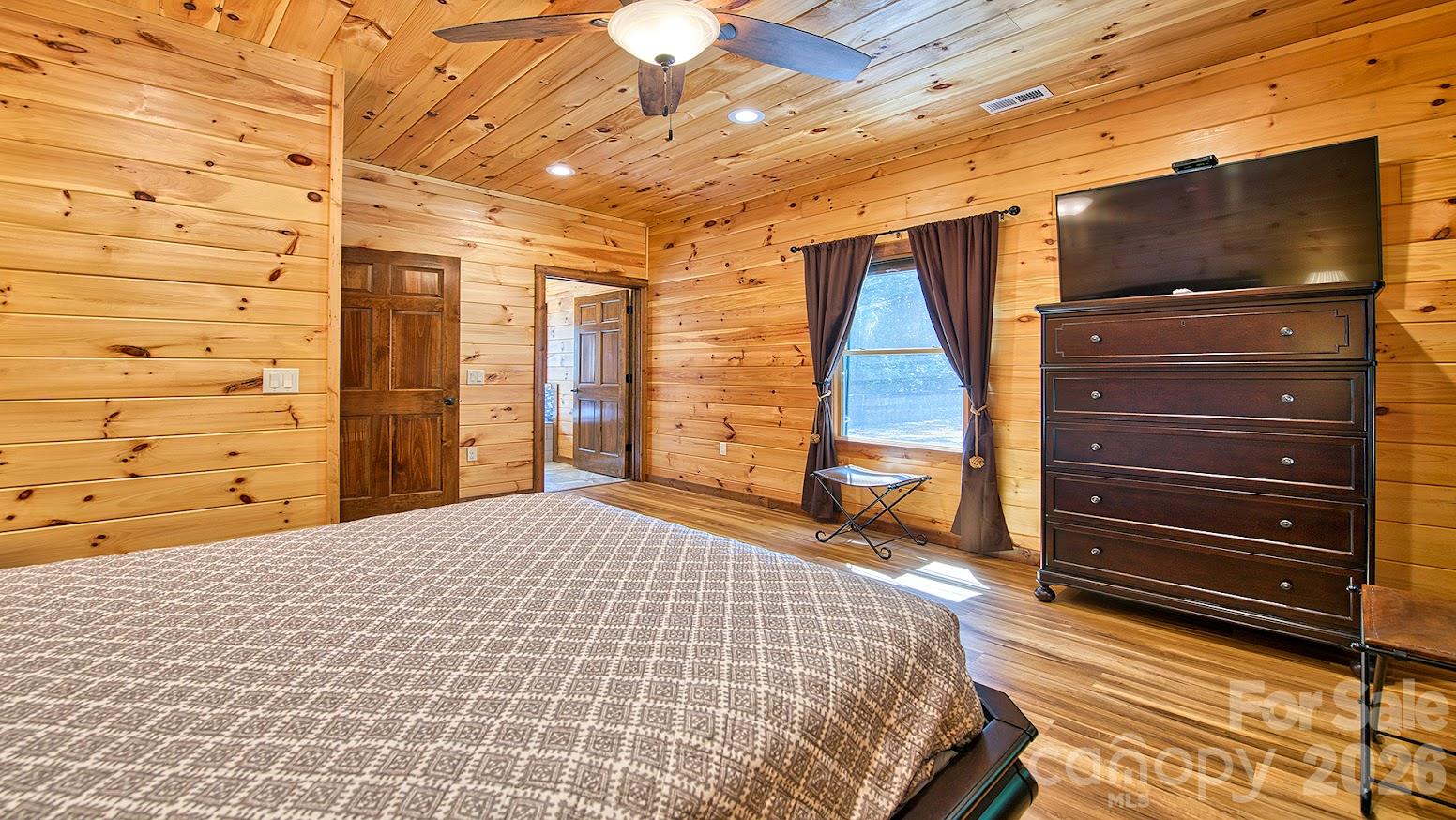 Primary Bedroom on Main Level - 1450 Mountain Laurel Road, Whittier