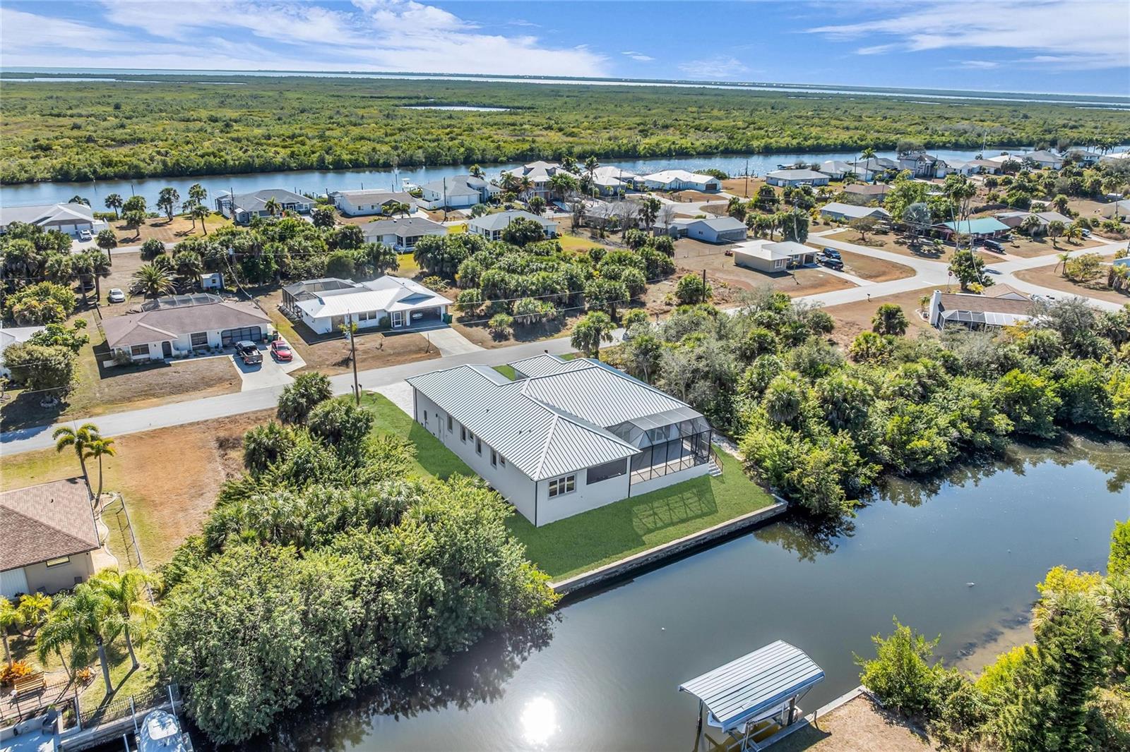 Single Family Residence at 18702 ARAPAHOE CIR, PORT CHARLOTTE, photo 6 of 59