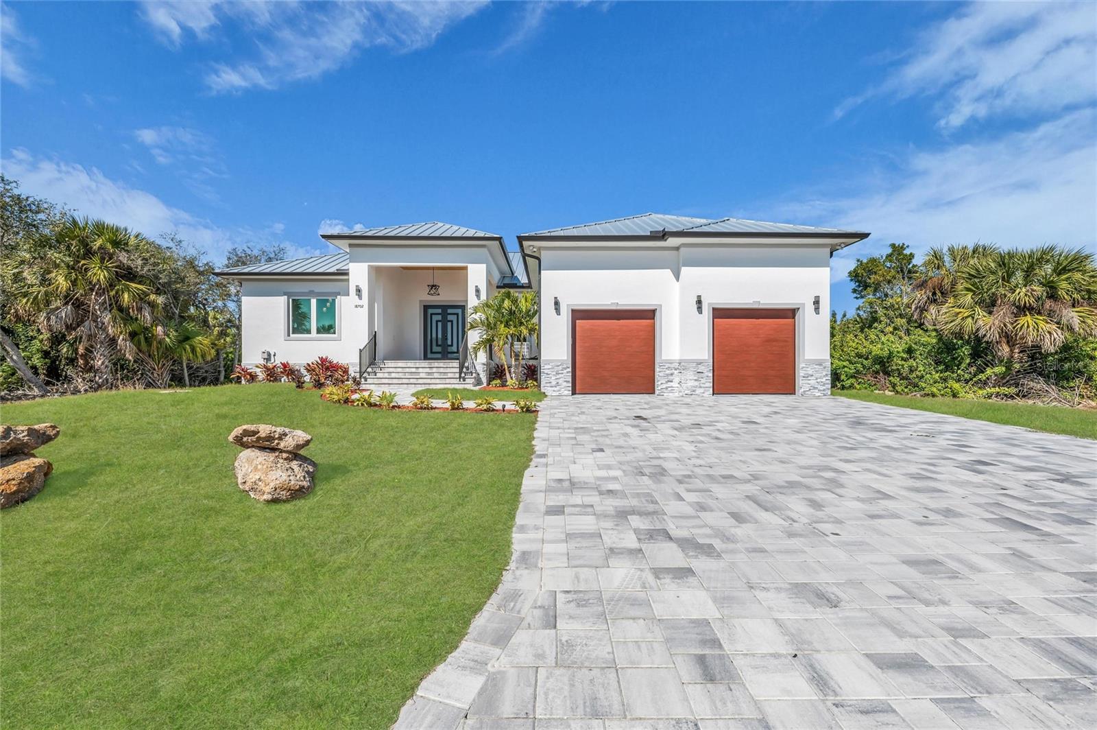 Single Family Residence at 18702 ARAPAHOE CIR, PORT CHARLOTTE, photo 9 of 59