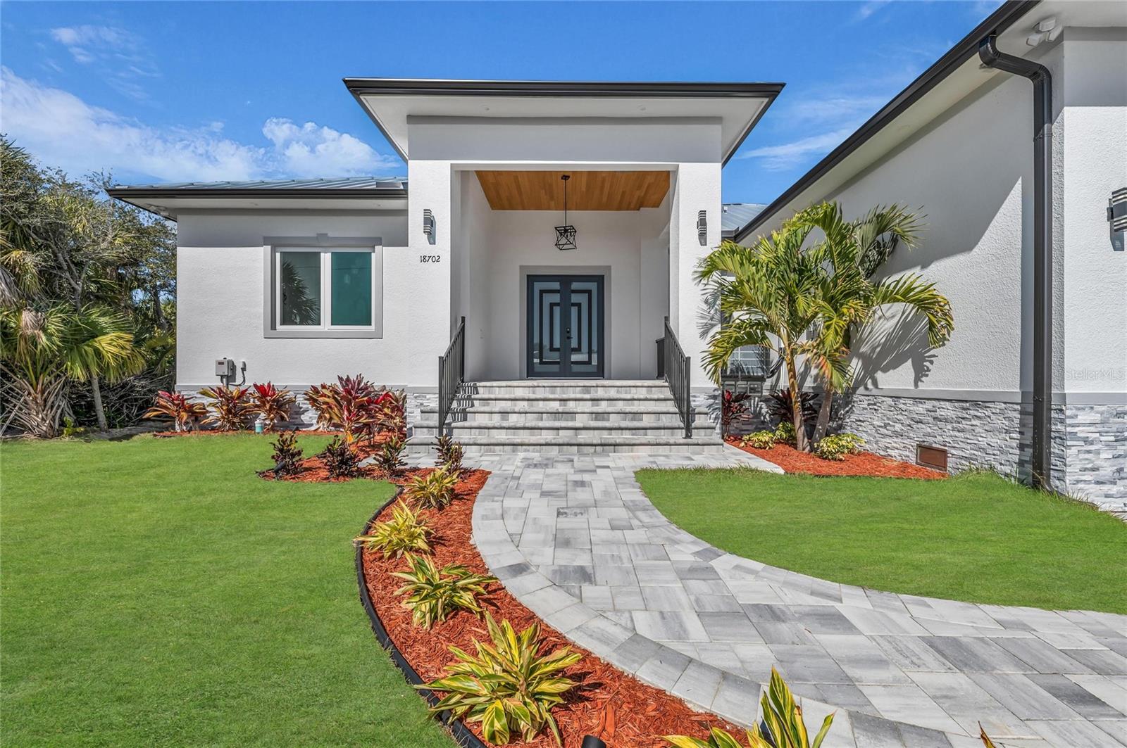 Single Family Residence at 18702 ARAPAHOE CIR, PORT CHARLOTTE, photo 10 of 59