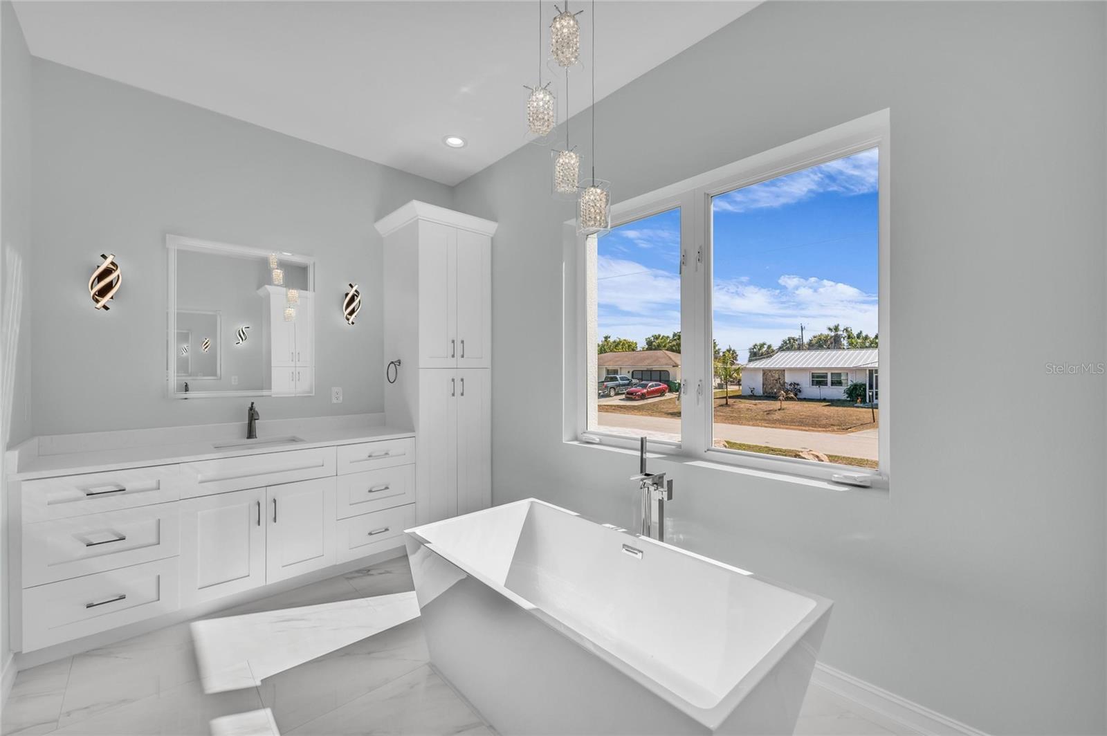 Single Family Residence at 18702 ARAPAHOE CIR, PORT CHARLOTTE, photo 30 of 59