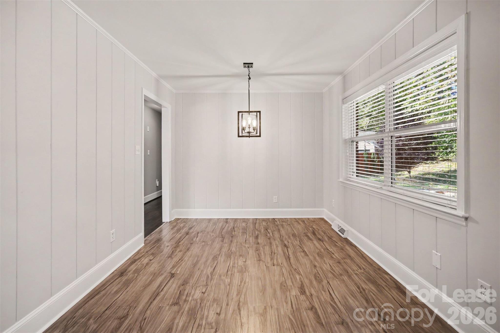 Single Family Residence at 4812 Yardley Place, Charlotte, photo 6 of 17