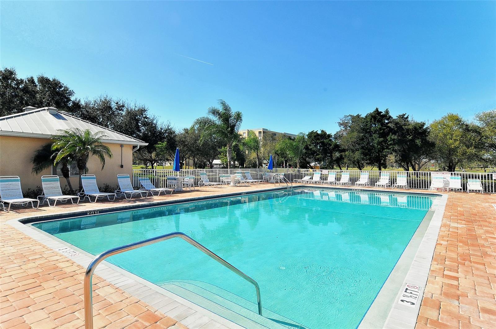 Clubhouse - Community Pool - 4550 PINEBROOK CIR #203, BRADENTON