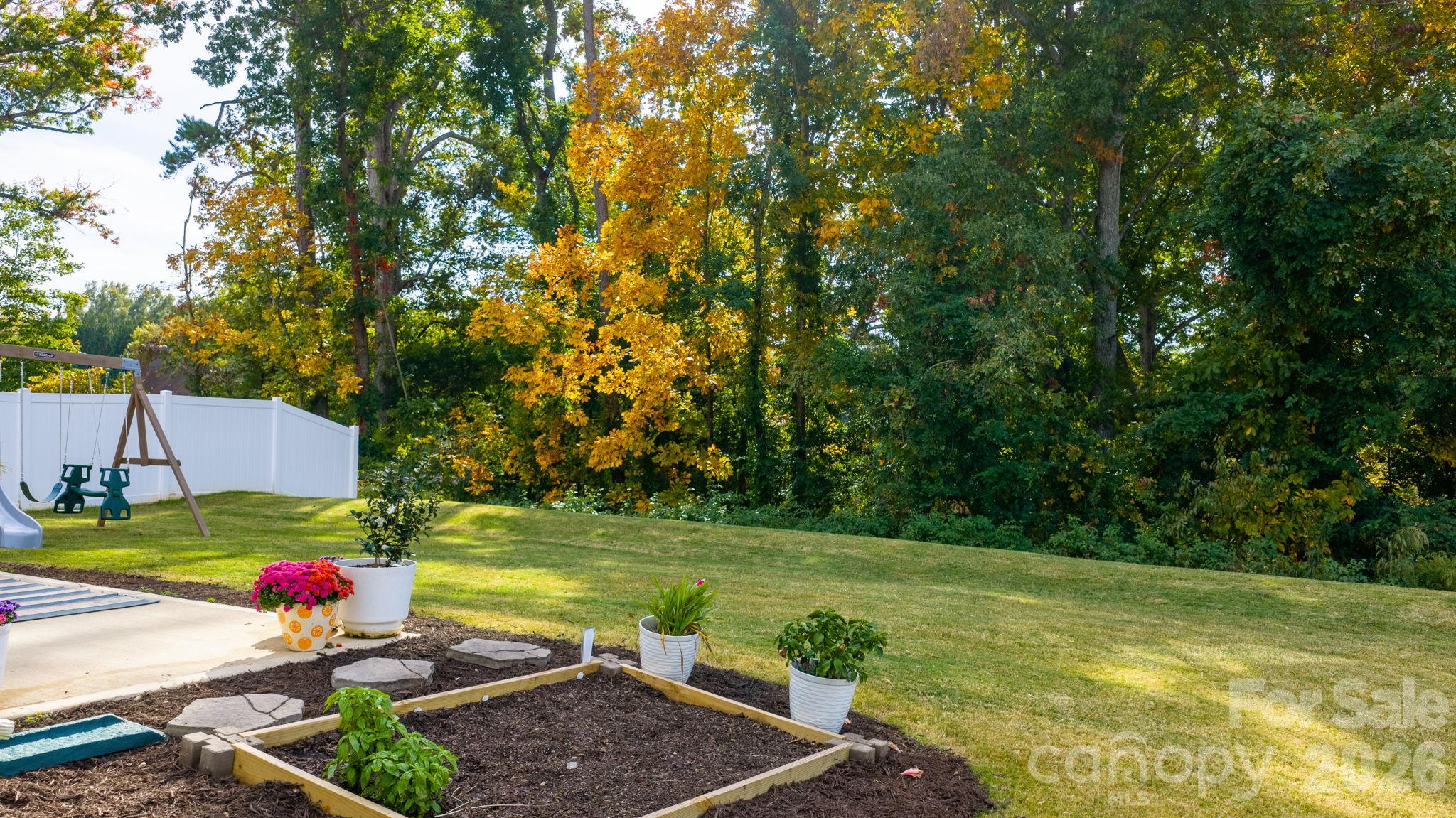 Single Family Residence at 1202 37th Avenue Lane NE, Hickory, photo 32 of 36