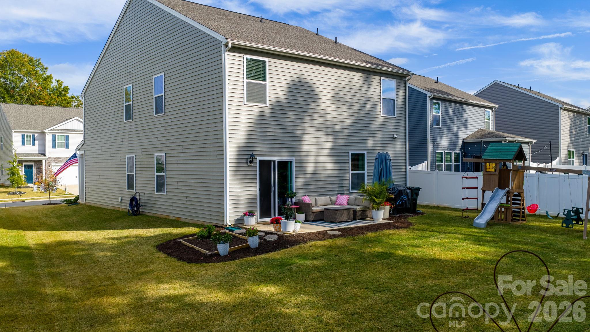 Single Family Residence at 1202 37th Avenue Lane NE, Hickory, photo 35 of 36