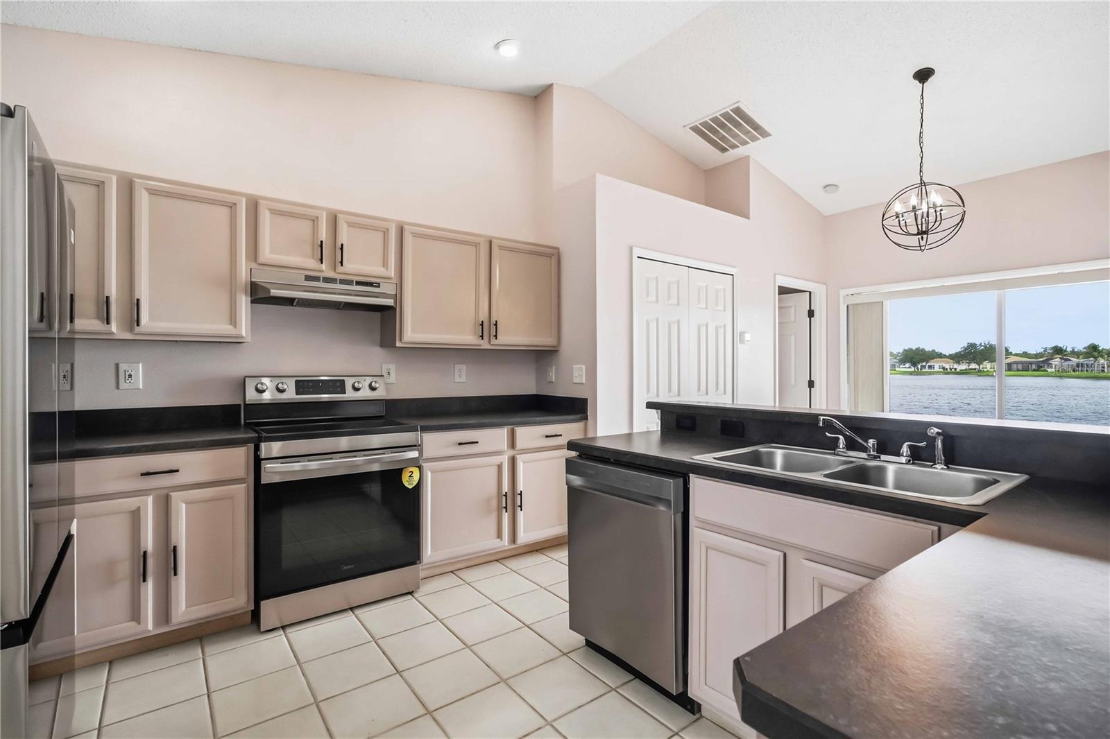 Single Family Residence at 5207 52ND AVE W, BRADENTON, photo 12 of 38