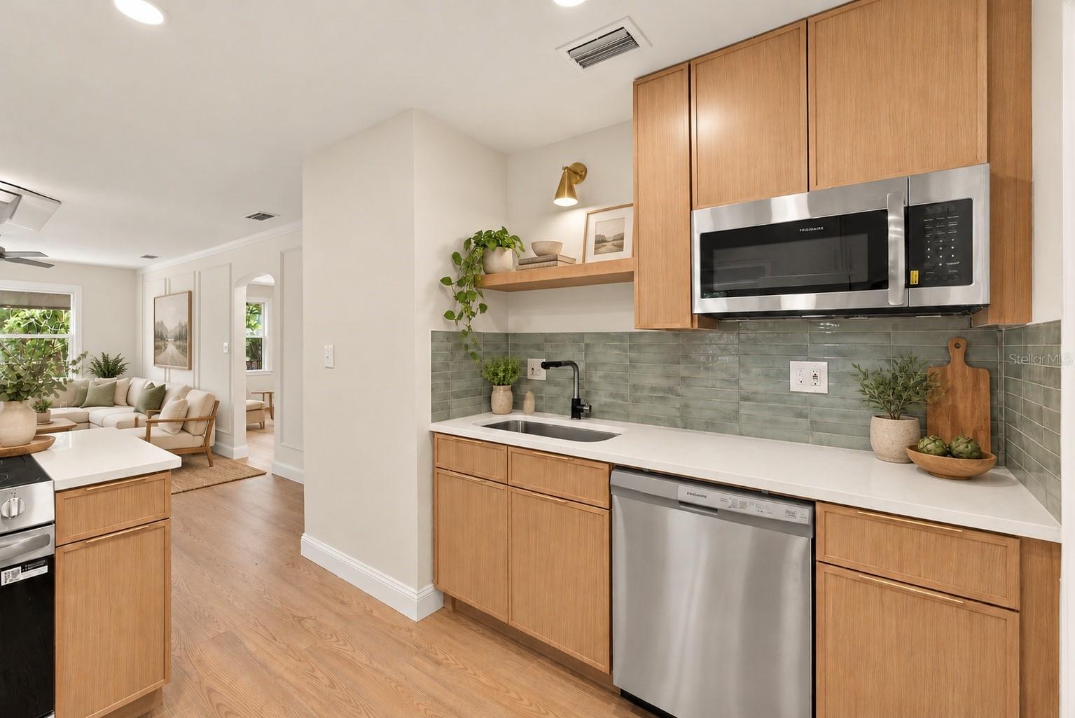 Single Family Residence at 7313 6TH AVE N, ST PETERSBURG, photo 9 of 34