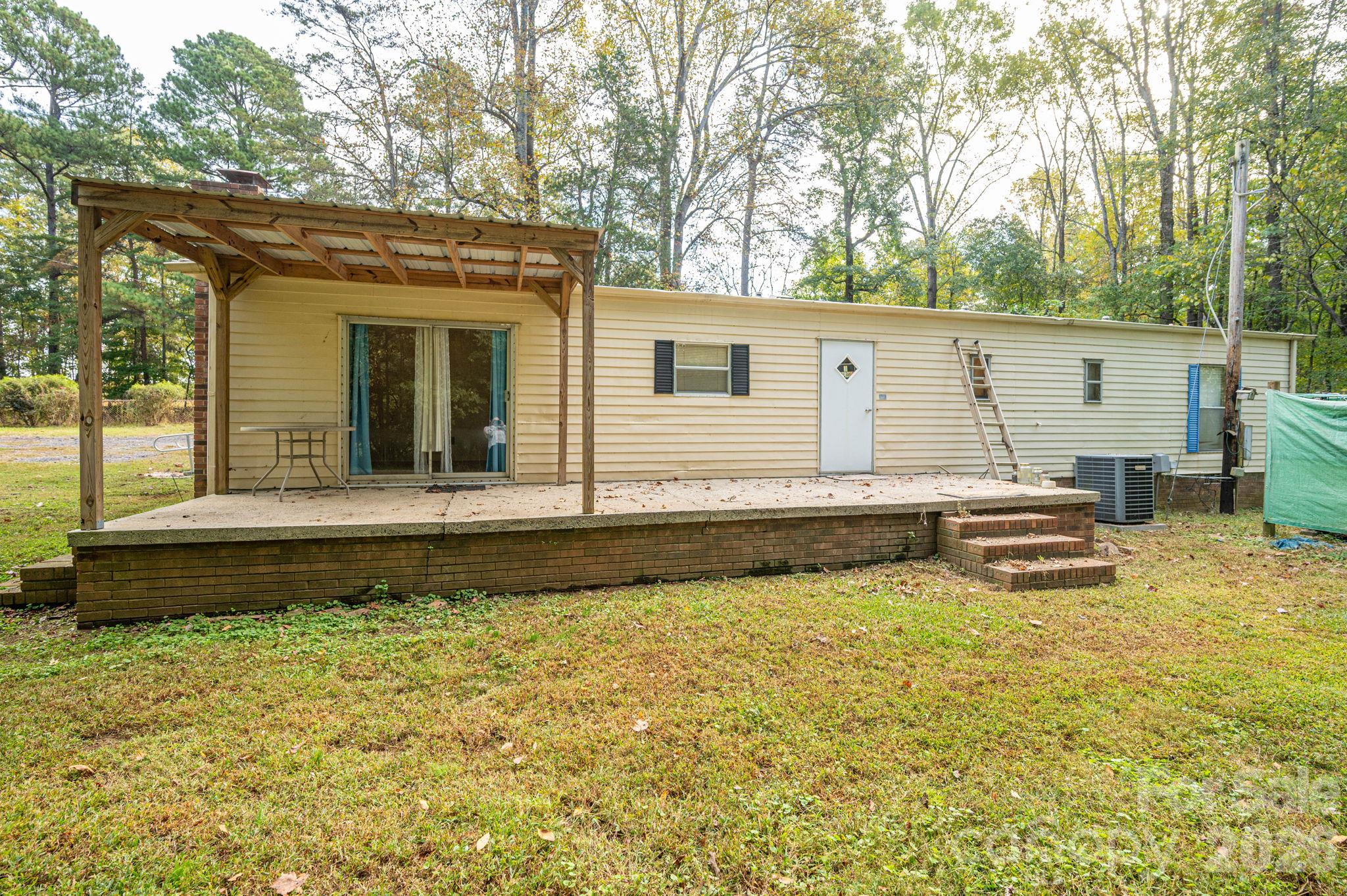 Single Family Residence at 343 Carr Drive, Dallas, photo 20 of 24