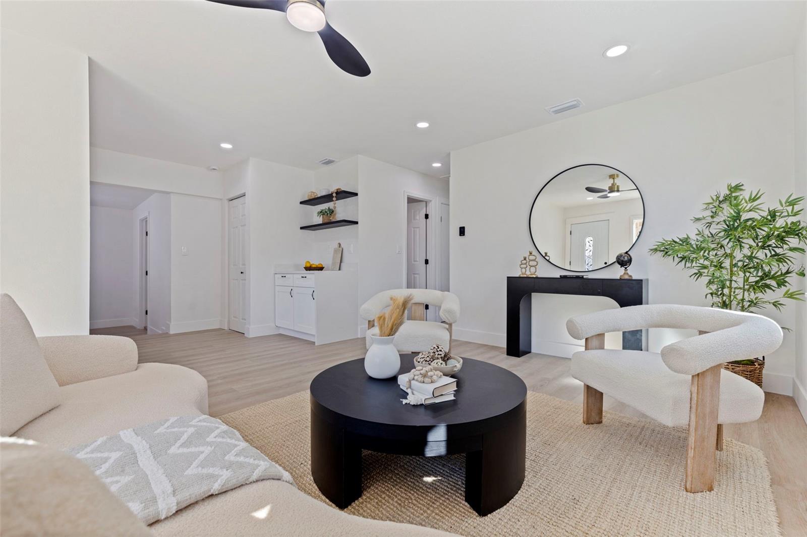 Single Family Residence at 5769 DARTMOUTH AVE N, ST PETERSBURG, photo 6 of 33