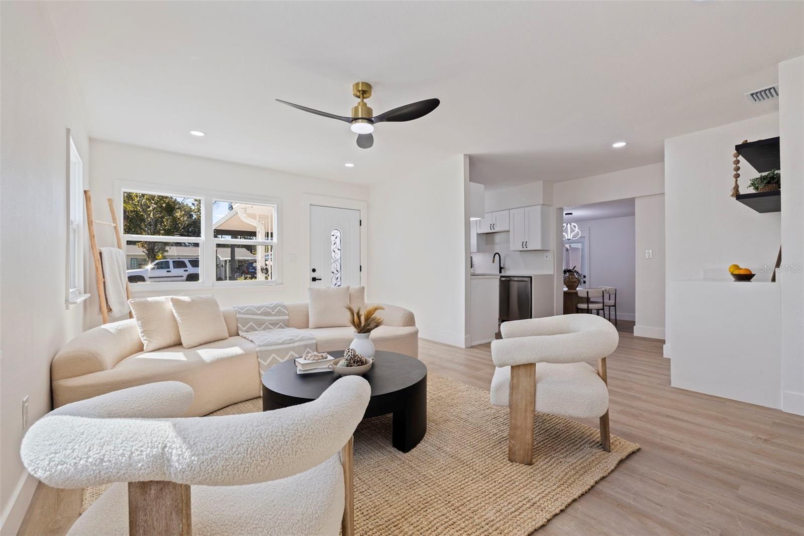 Single Family Residence at 5769 DARTMOUTH AVE N, ST PETERSBURG, photo 8 of 33