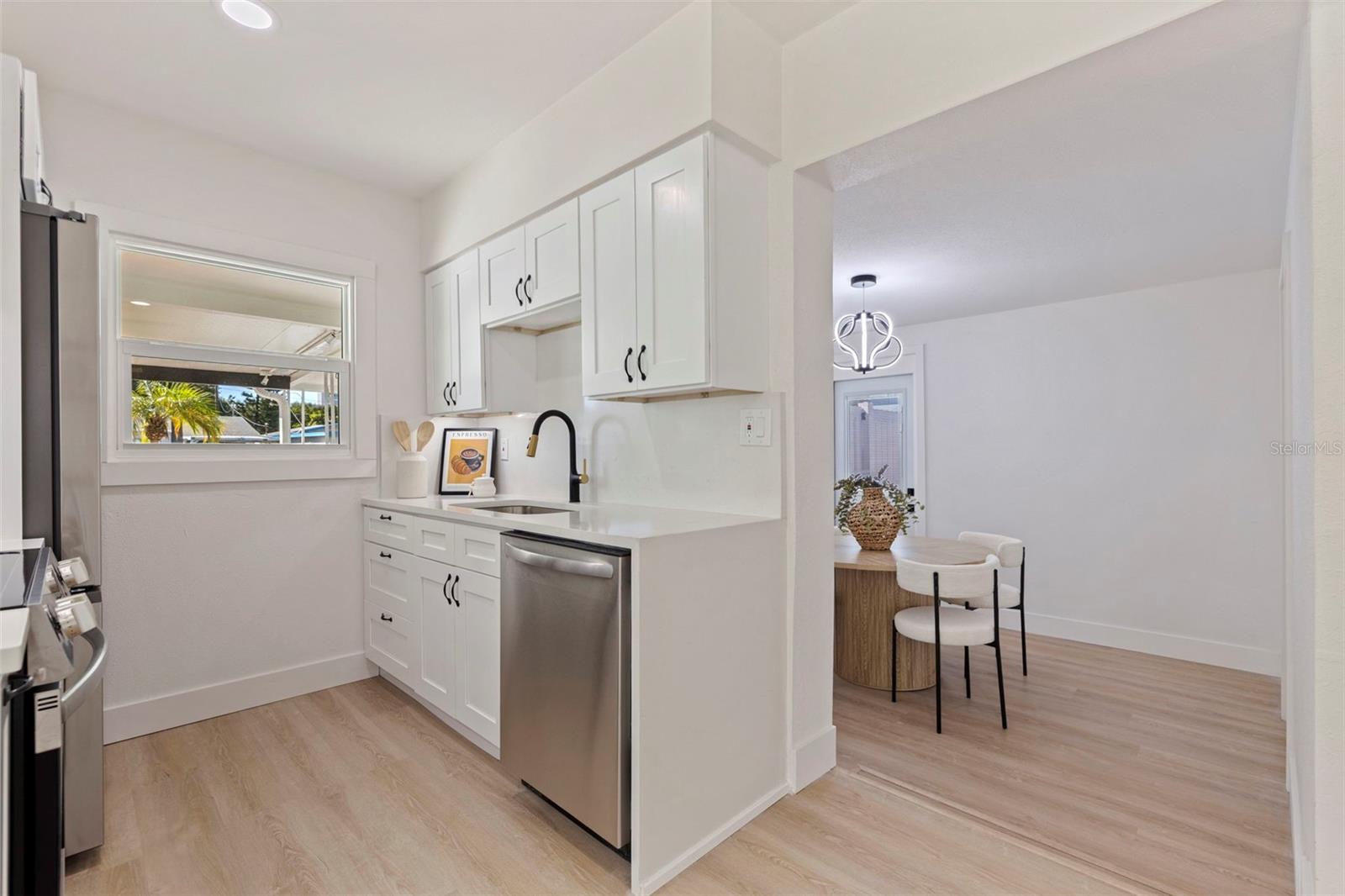 Single Family Residence at 5769 DARTMOUTH AVE N, ST PETERSBURG, photo 15 of 33