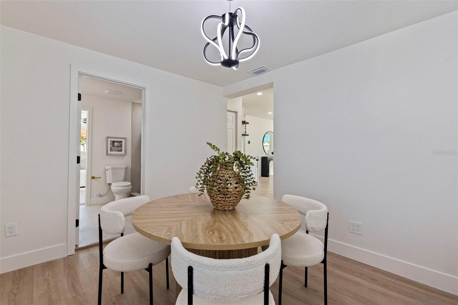 Single Family Residence at 5769 DARTMOUTH AVE N, ST PETERSBURG, photo 17 of 33