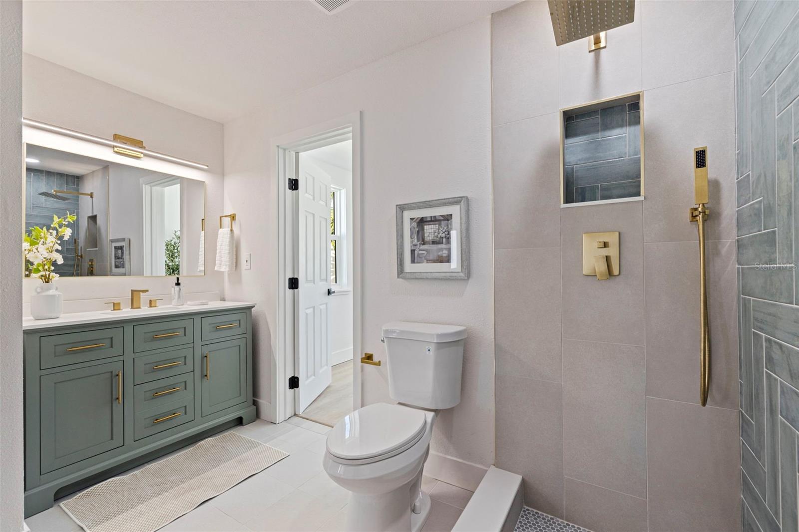 Single Family Residence at 5769 DARTMOUTH AVE N, ST PETERSBURG, photo 19 of 33