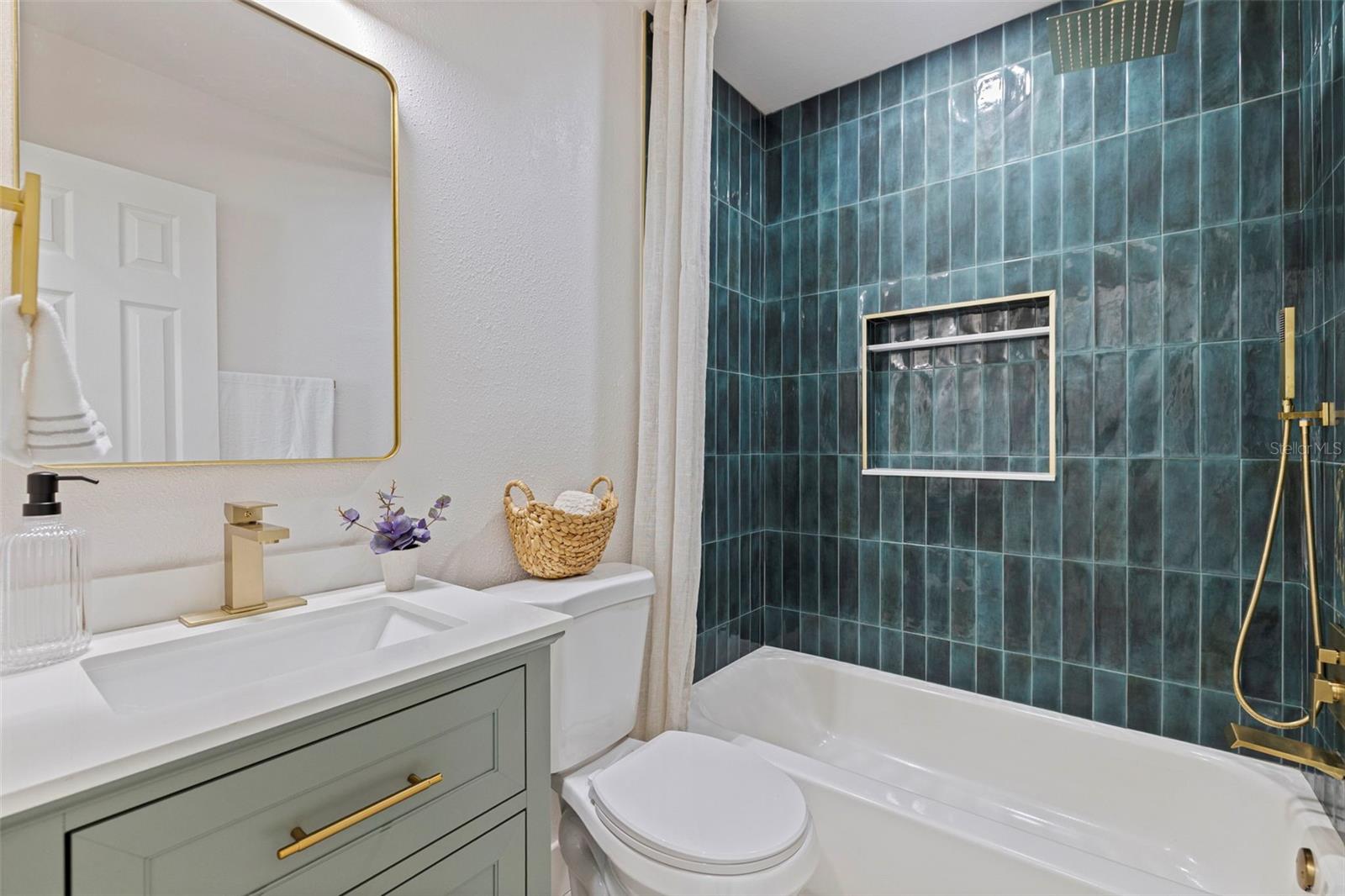 Single Family Residence at 5769 DARTMOUTH AVE N, ST PETERSBURG, photo 24 of 33