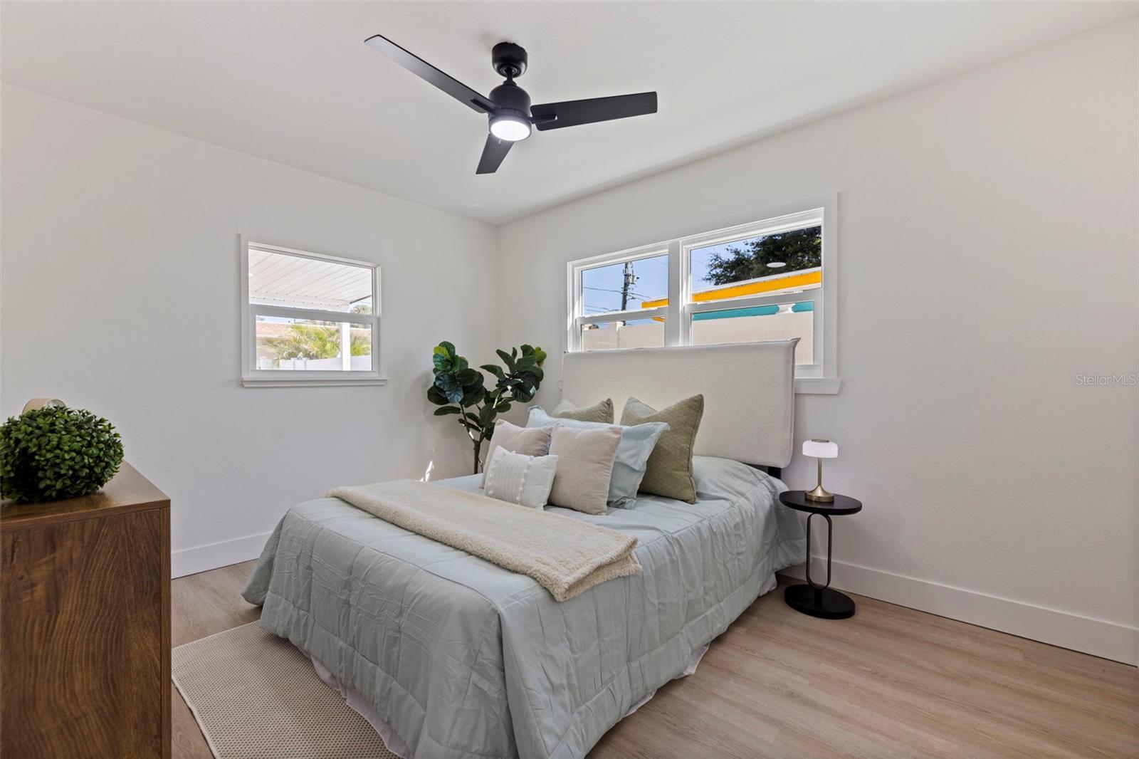 Single Family Residence at 5769 DARTMOUTH AVE N, ST PETERSBURG, photo 25 of 33