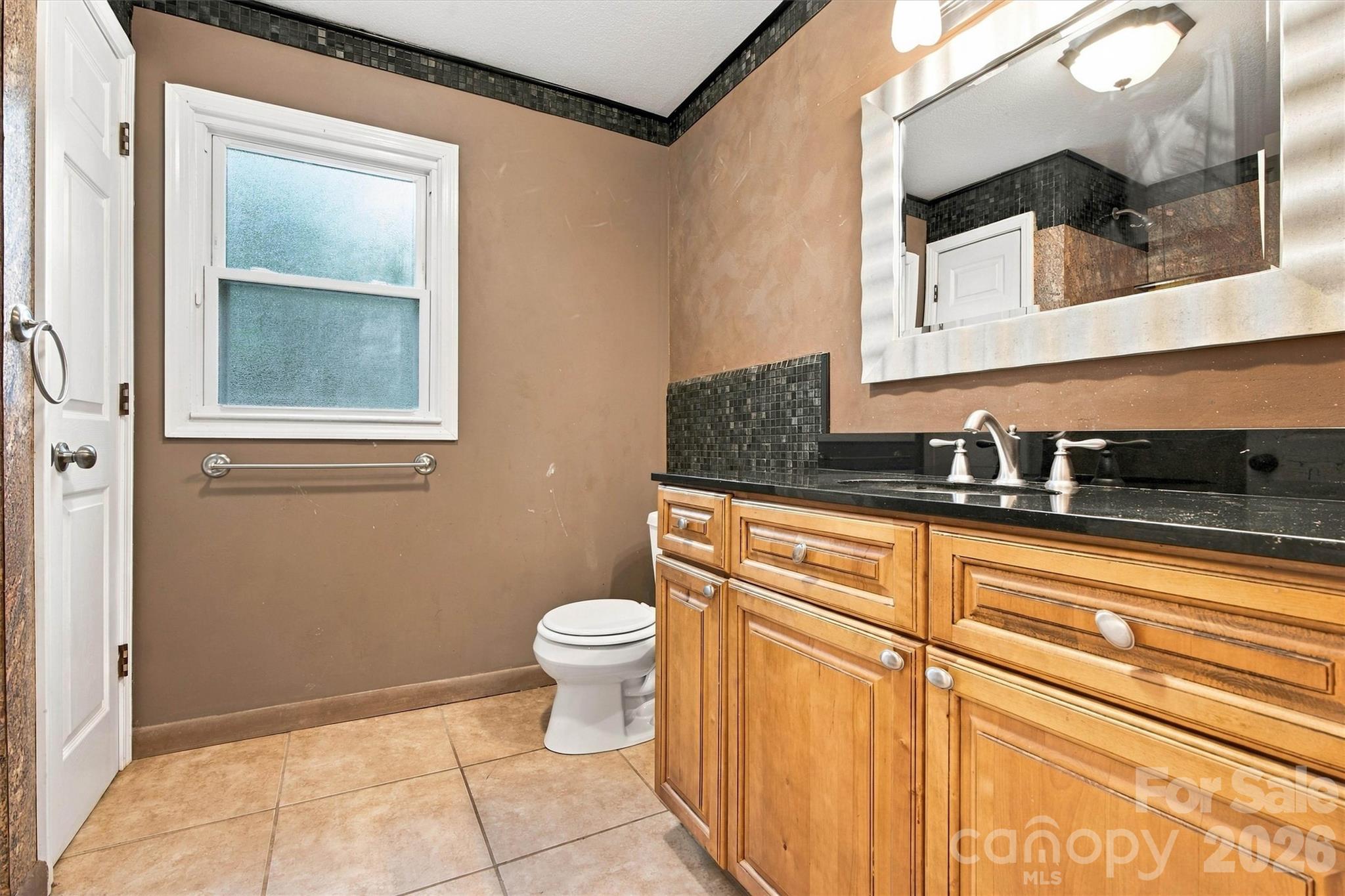 Full Guest Bath View (3rd Bath with Shower Not Pictured) - 2395 Good Times Lane, Lenoir