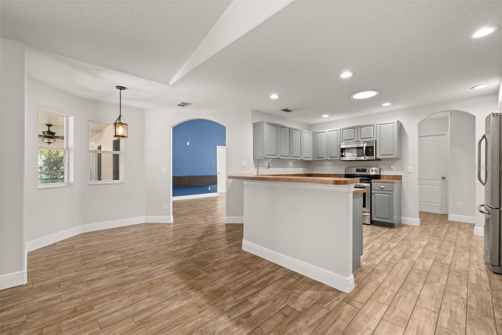 Single Family Residence at 543 DOLCETTO DR, DAVENPORT, photo 13 of 68