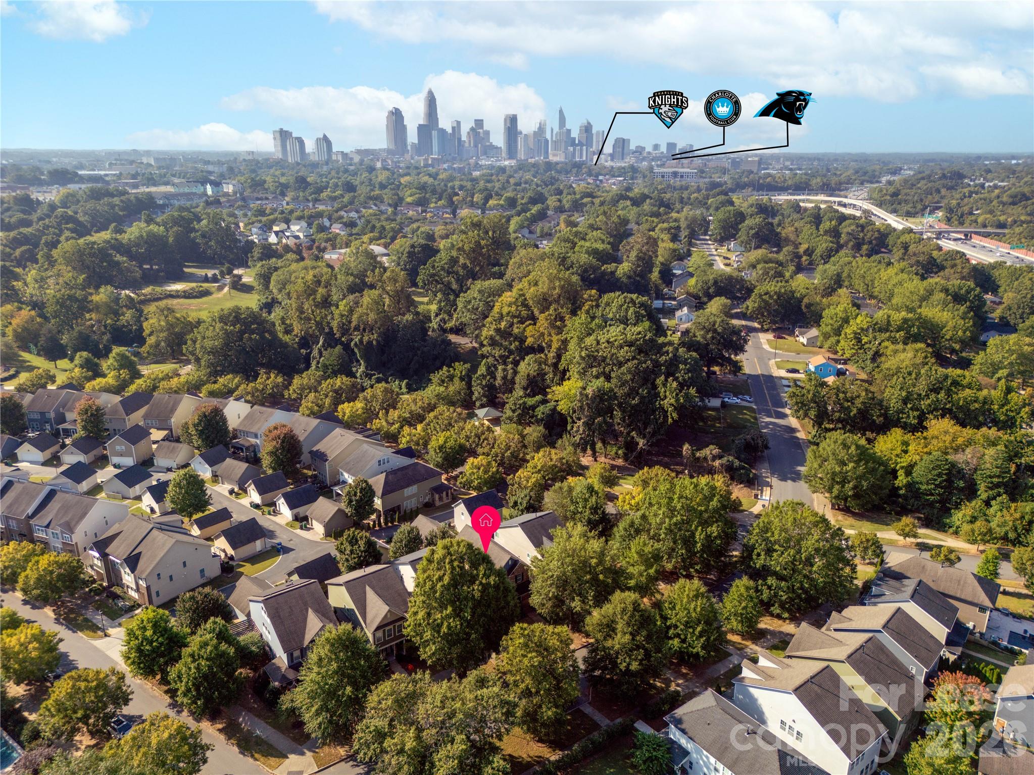 Conveinently Located to Uptown Sports & Art Entertainment & I-77 - 3355 Bending Birch Place, Charlotte