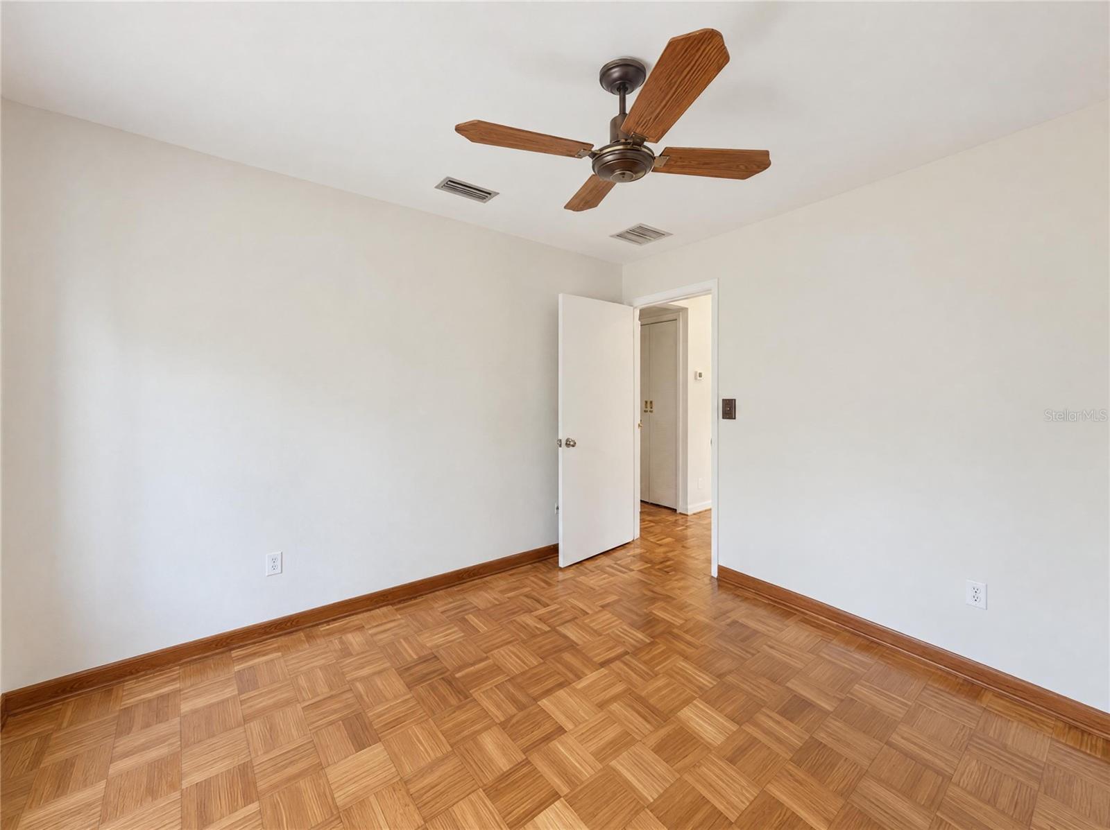 Single Family Residence at 1713 HILLSIDE DR, TAMPA, photo 13 of 23