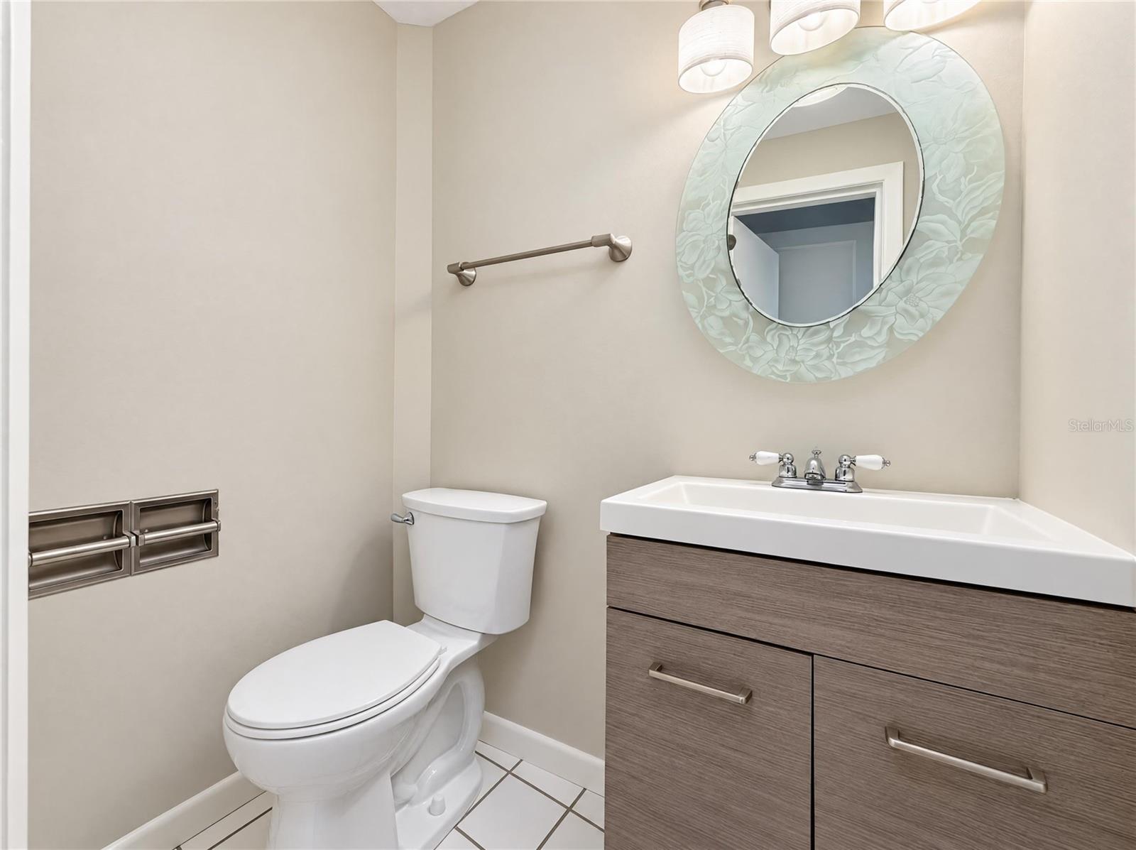 Single Family Residence at 1713 HILLSIDE DR, TAMPA, photo 16 of 23