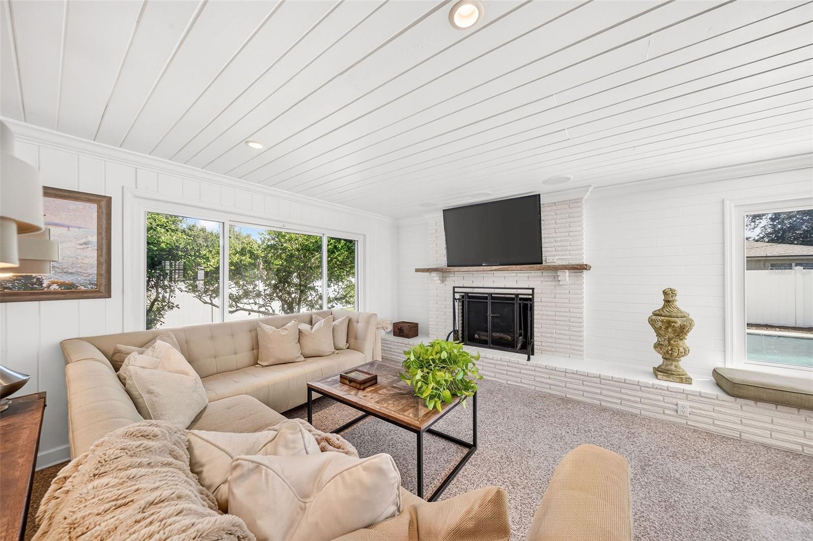 Single Family Residence at 1731 GAY DR, ORLANDO, photo 10 of 26