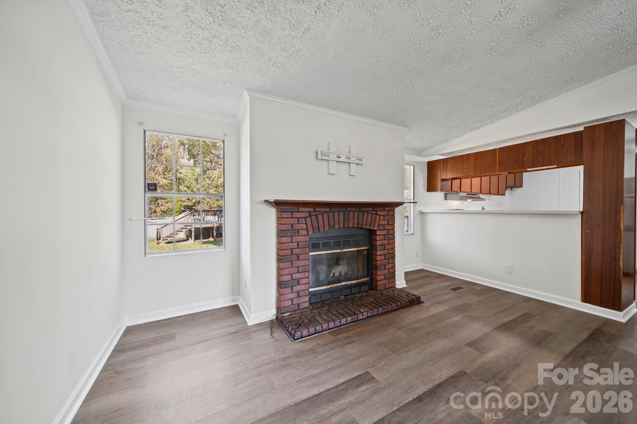 Living Room open to Kitchen - 2374 York Highway, York