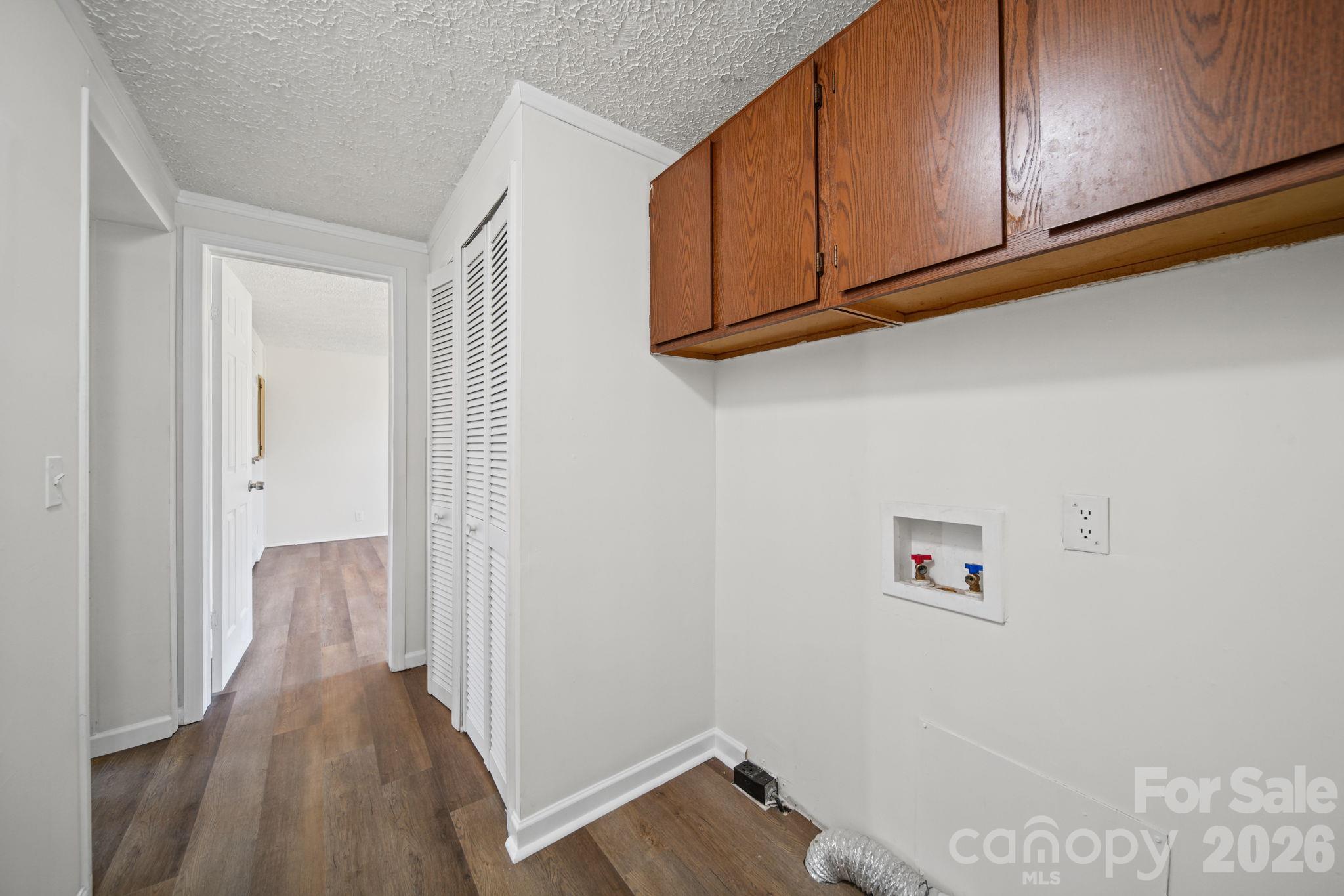 Laundry in Hall - 2374 York Highway, York