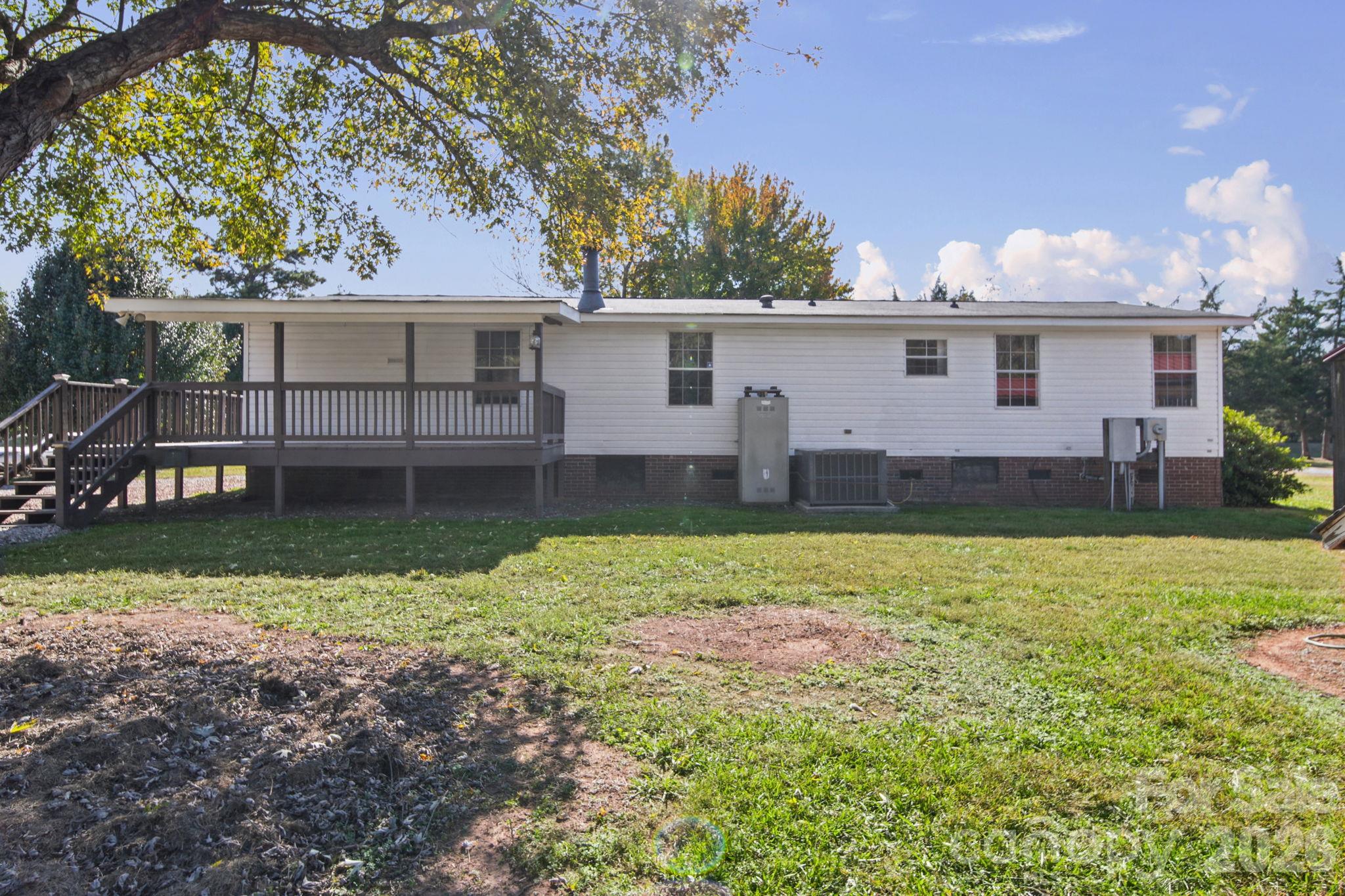 Single Family Residence at 2374 York Highway, York, photo 31 of 33