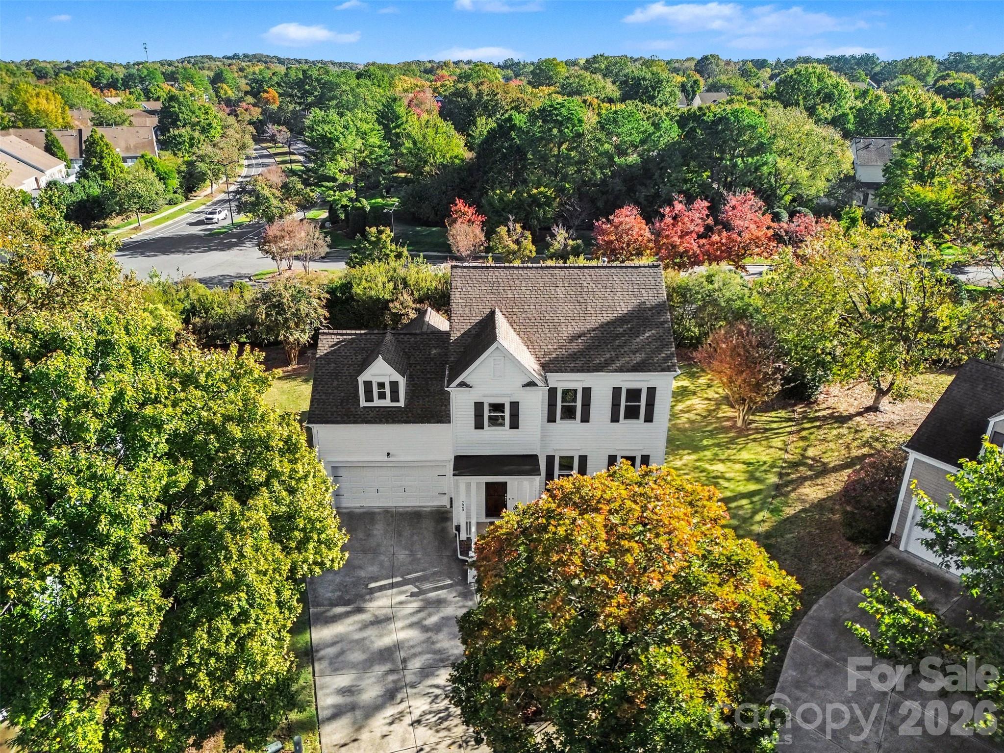 Single Family Residence at 7943 Elphin Court, Charlotte, photo 5 of 36