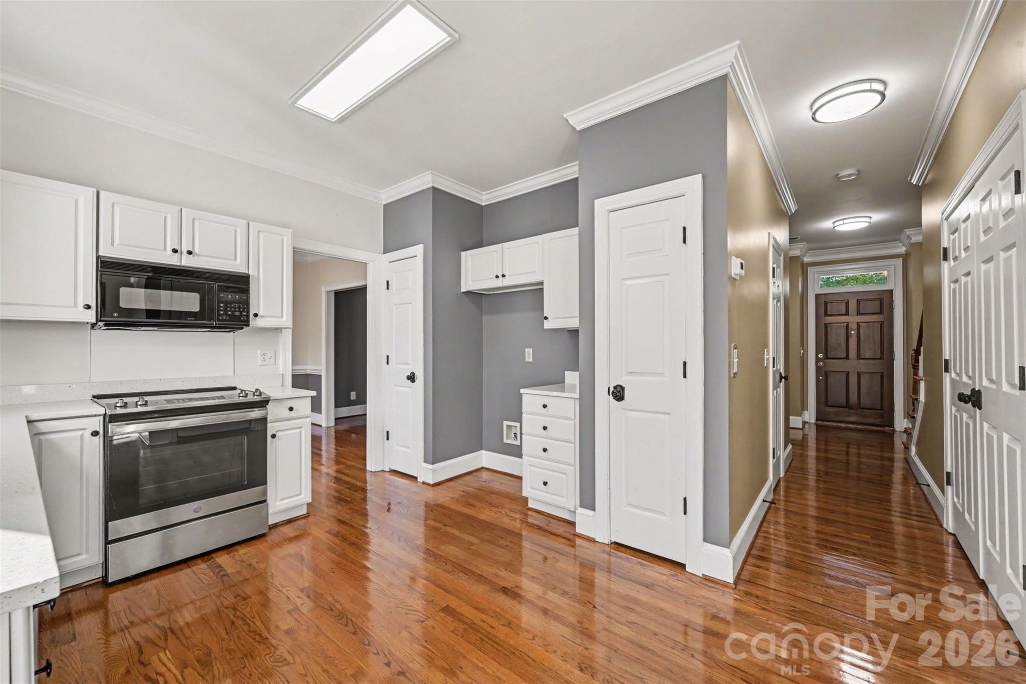 Single Family Residence at 7943 Elphin Court, Charlotte, photo 13 of 36